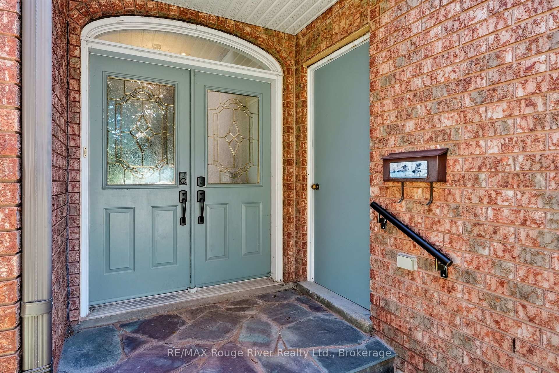 Photo 6 of 660 Ewing Street, Cobourg — HOMEH