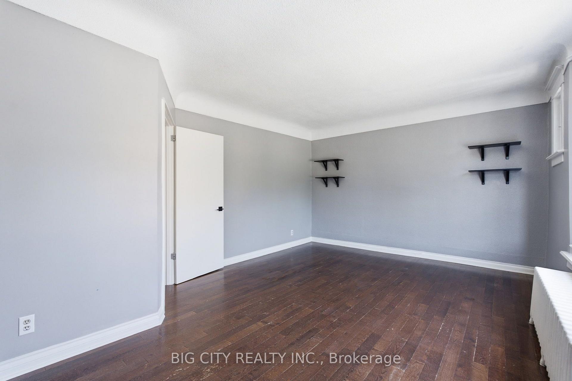 Photo 18 of Unit Upper, 1362 Bathurst Street, Toronto, Wychwood — HOMEH