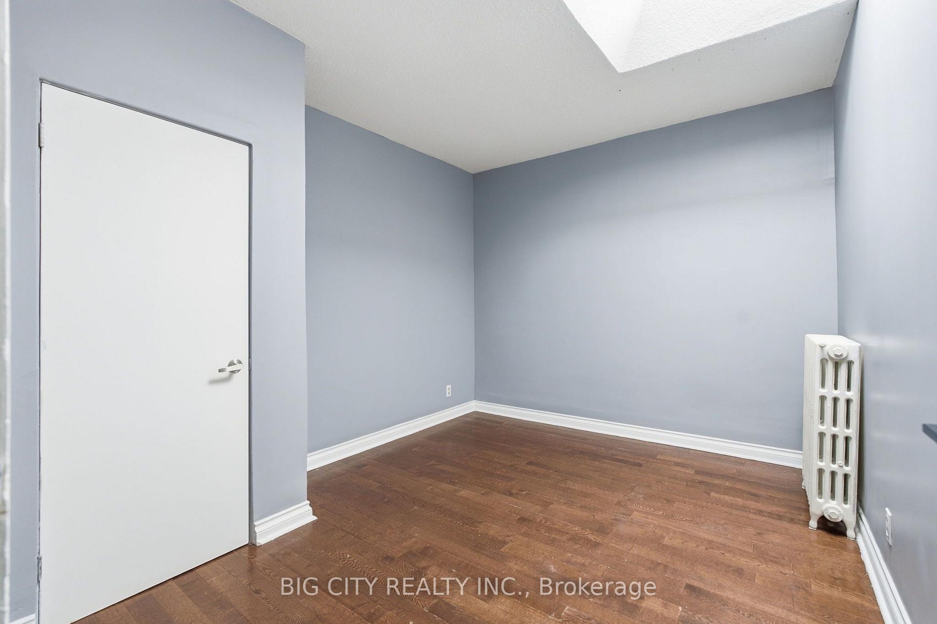 Photo 19 of Unit Upper, 1362 Bathurst Street, Toronto, Wychwood — HOMEH