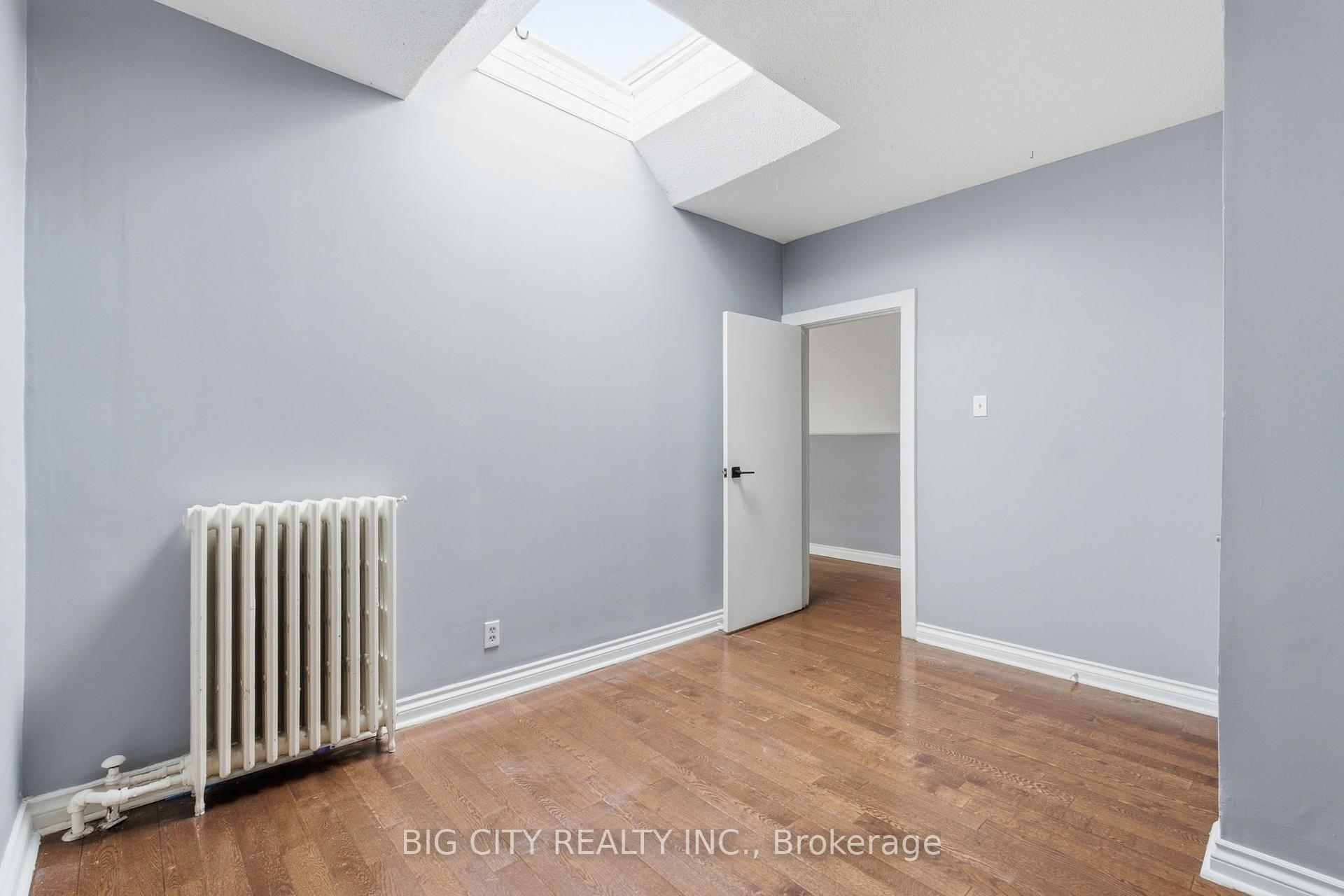 Photo 20 of Unit Upper, 1362 Bathurst Street, Toronto, Wychwood — HOMEH