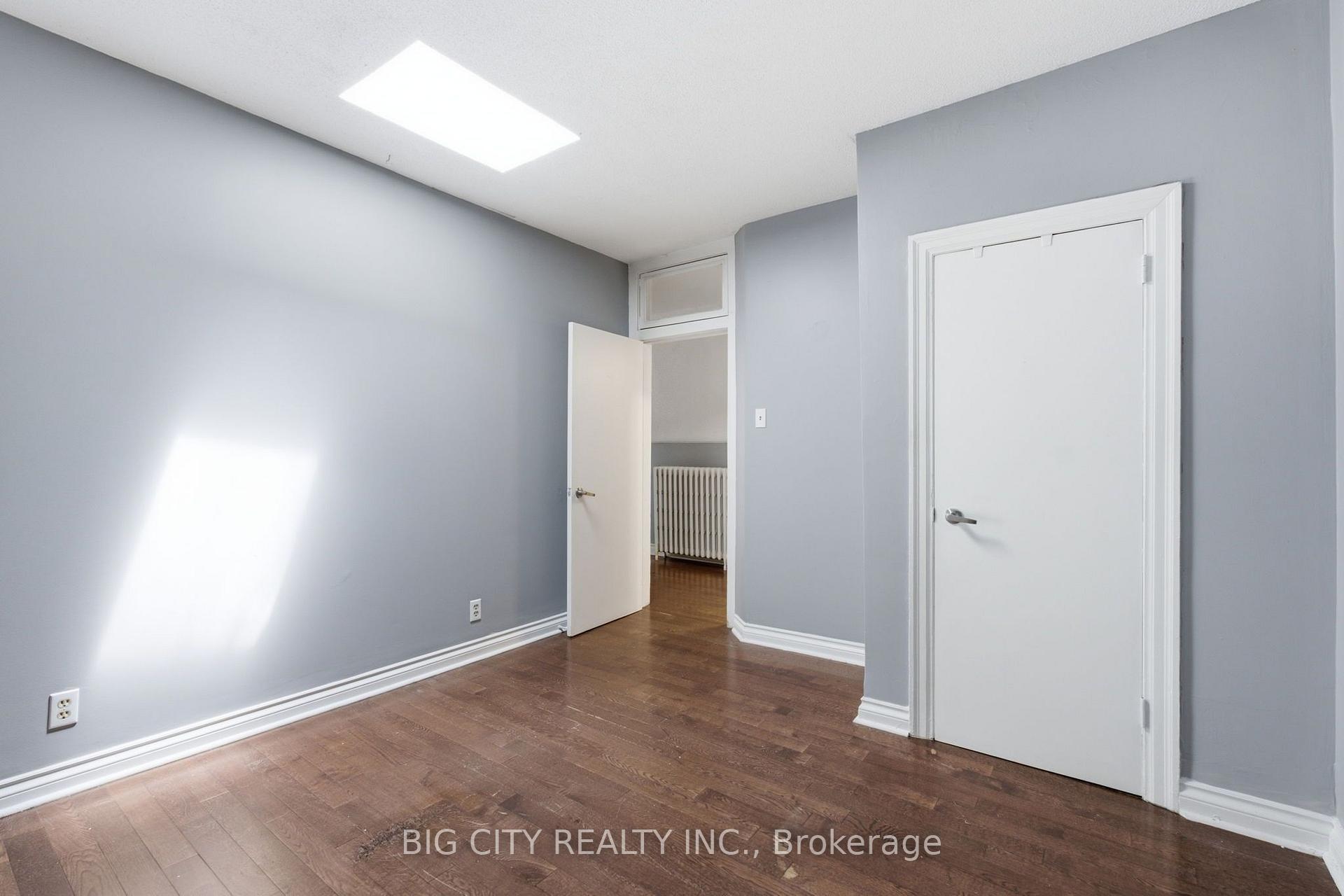 Photo 23 of Unit Upper, 1362 Bathurst Street, Toronto, Wychwood — HOMEH
