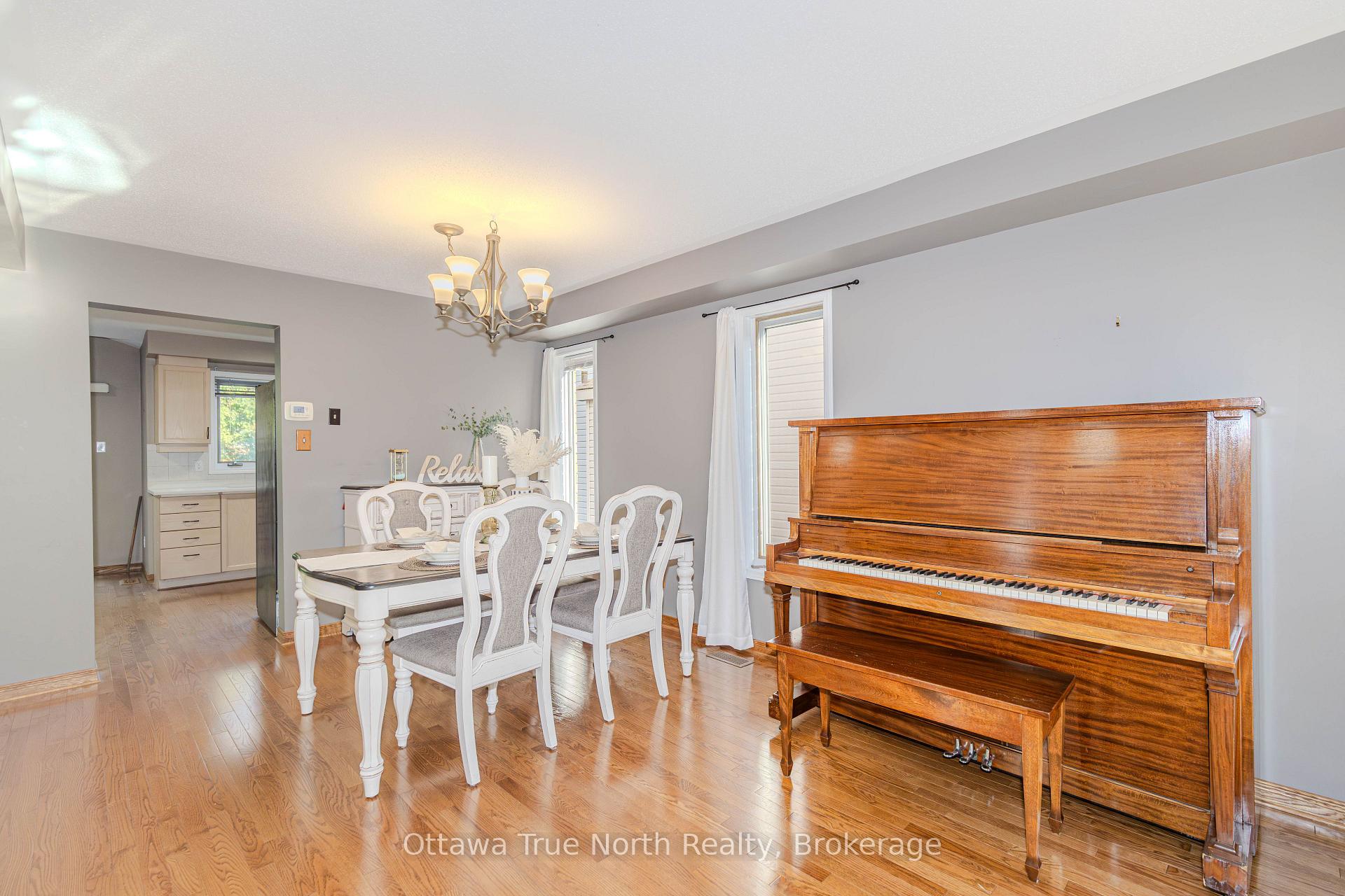Photo 8 of 282 Knudson Drive, Ottawa, Kanata - Kanata Lakes/Heritage Hills — HOMEH