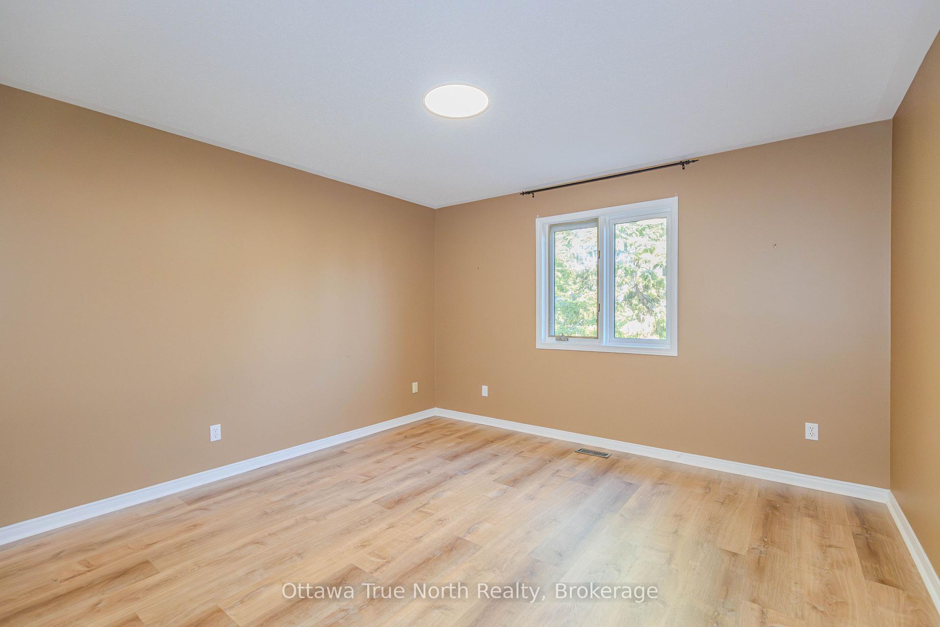 Photo 26 of 282 Knudson Drive, Ottawa, Kanata - Kanata Lakes/Heritage Hills — HOMEH