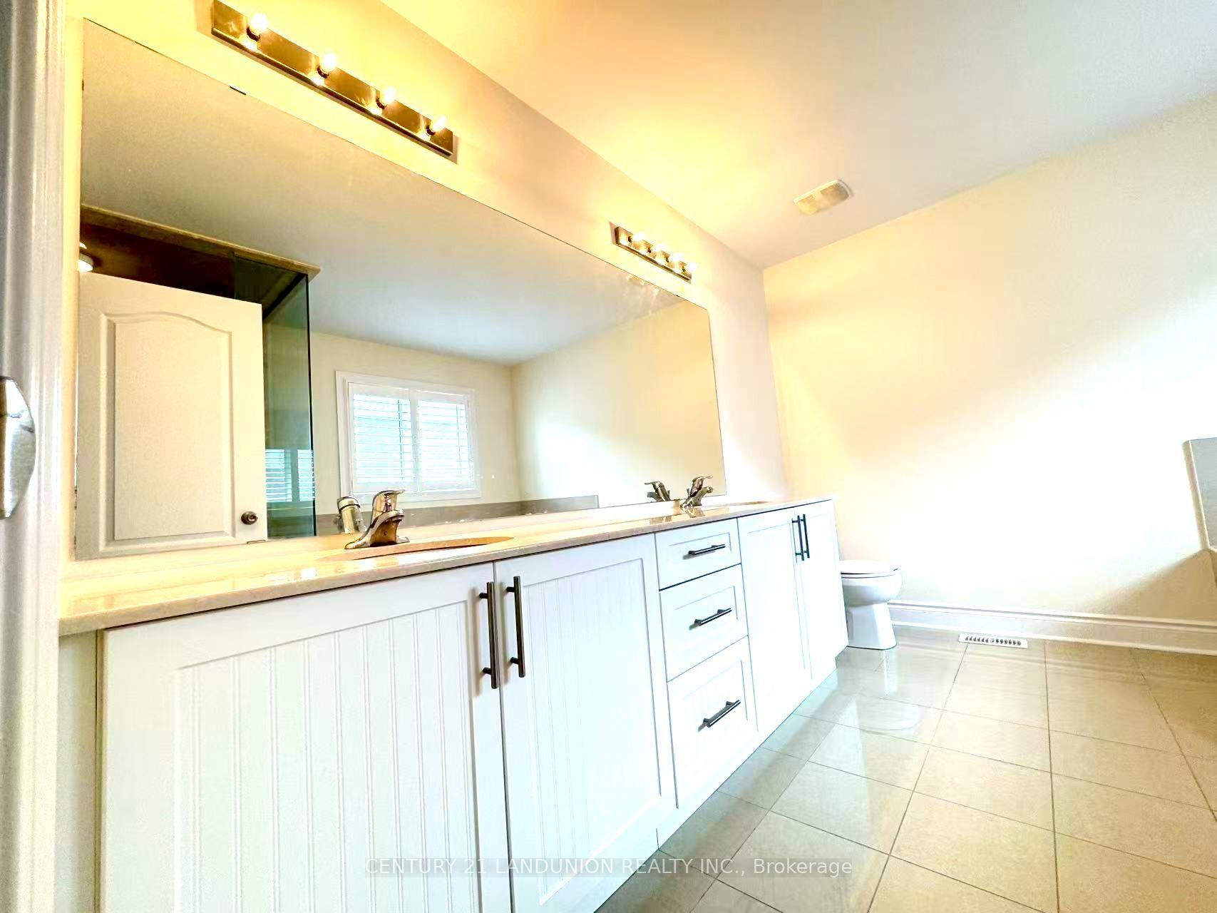 Photo 13 of 921 Goring Circle, Newmarket, Stonehaven-Wyndham — HOMEH