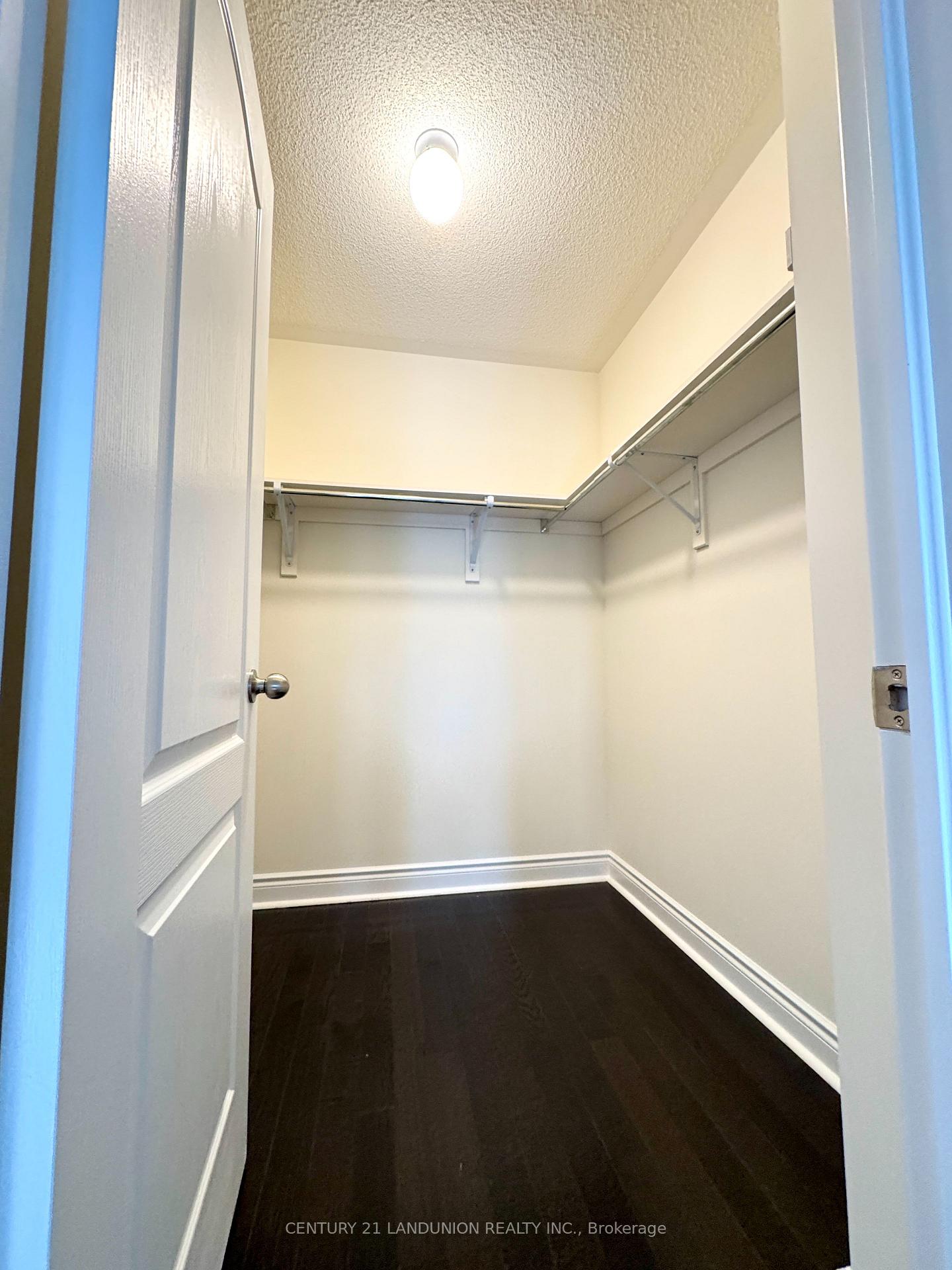 Photo 15 of 921 Goring Circle, Newmarket, Stonehaven-Wyndham — HOMEH