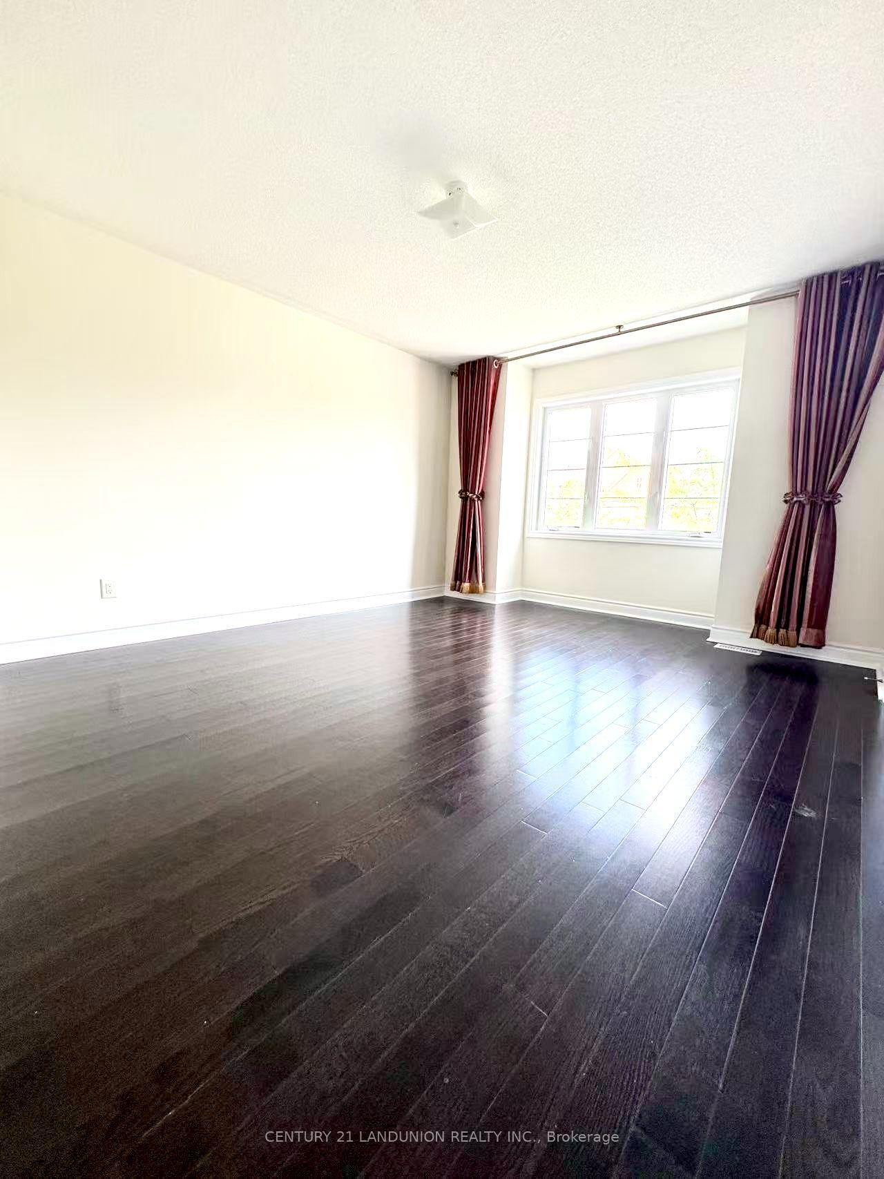 Photo 18 of 921 Goring Circle, Newmarket, Stonehaven-Wyndham — HOMEH