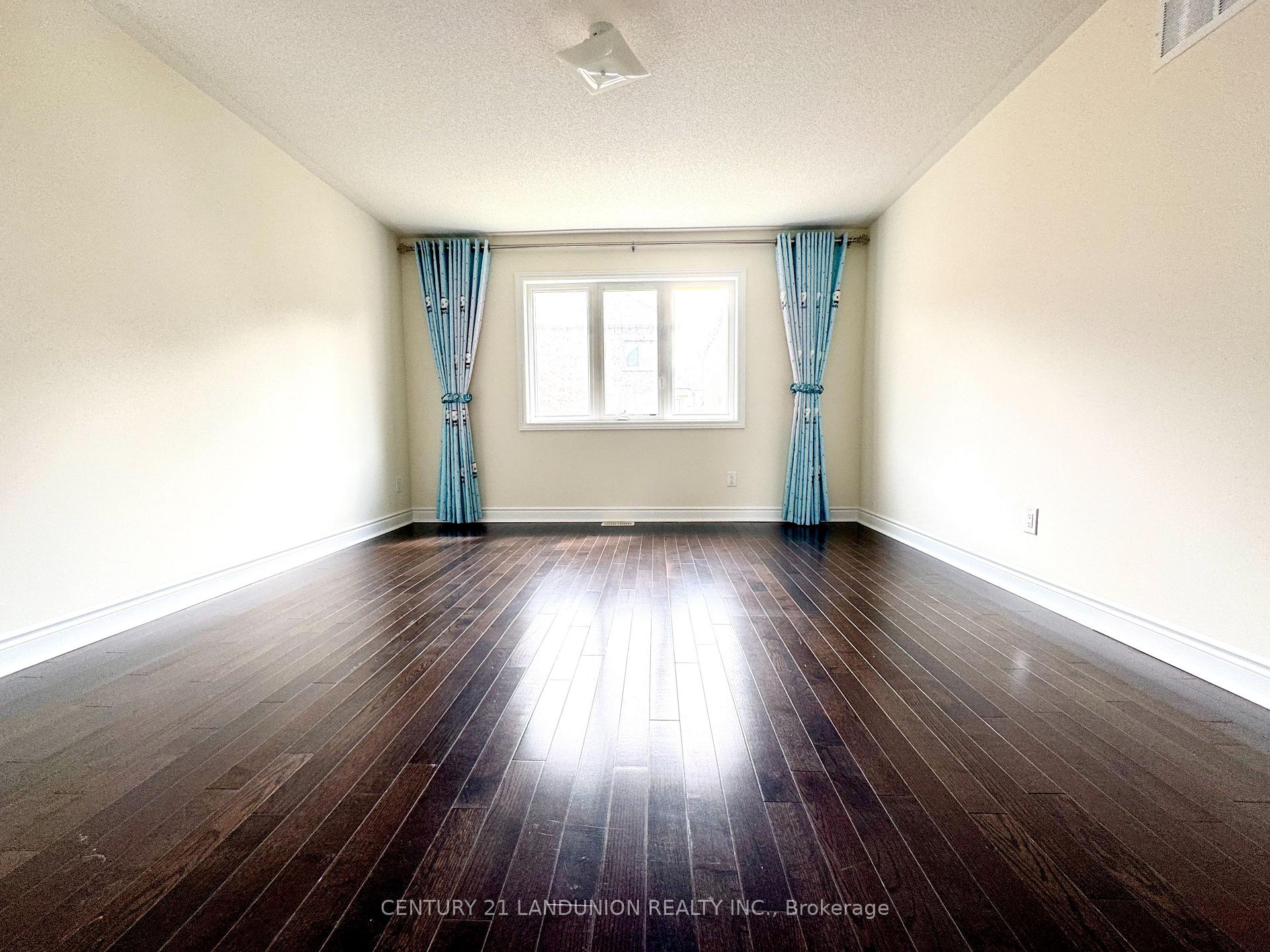 Photo 21 of 921 Goring Circle, Newmarket, Stonehaven-Wyndham — HOMEH