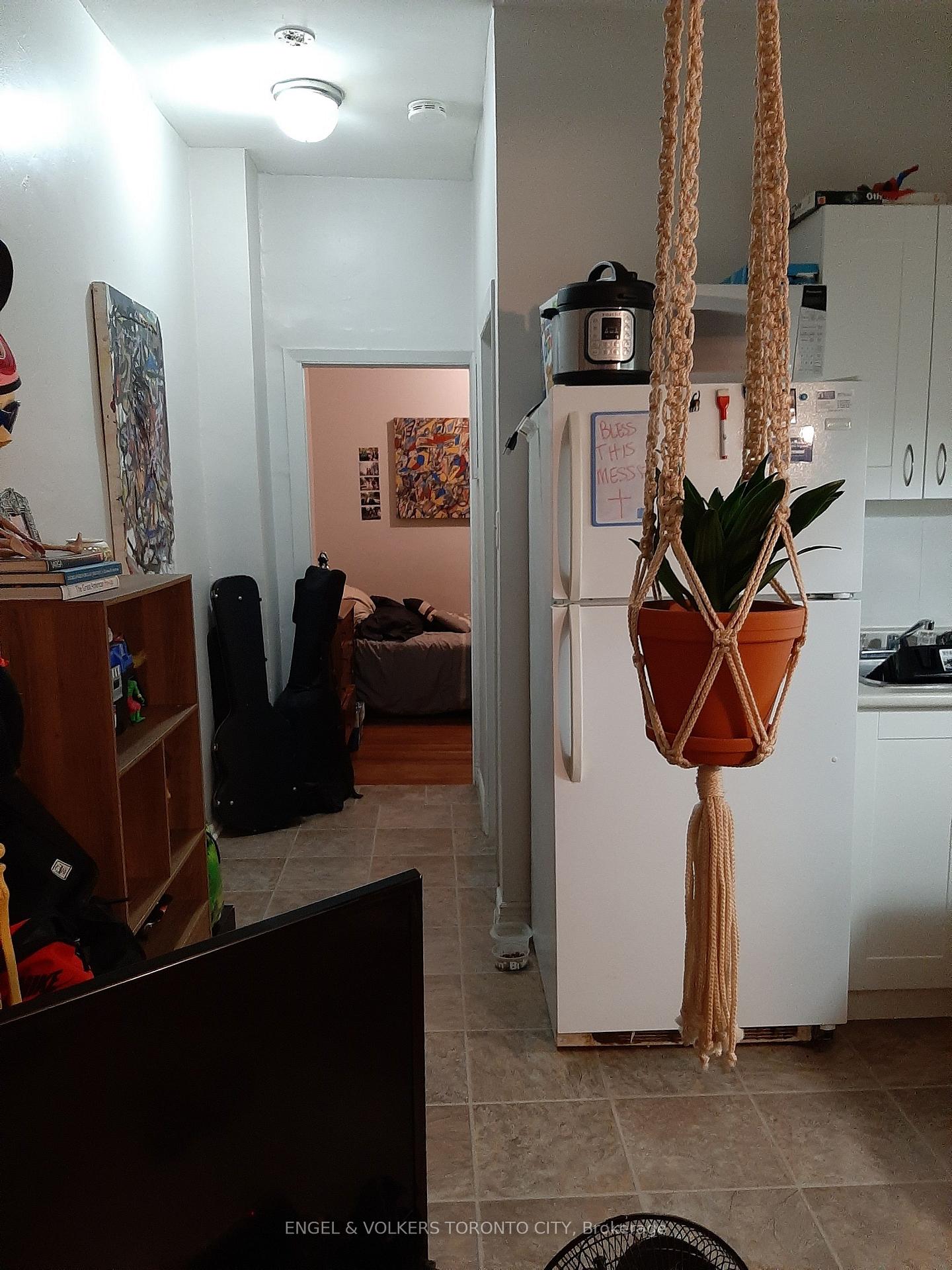 Photo 4 of Unit 3, 1242 College Street, Toronto, Dufferin Grove — HOMEH