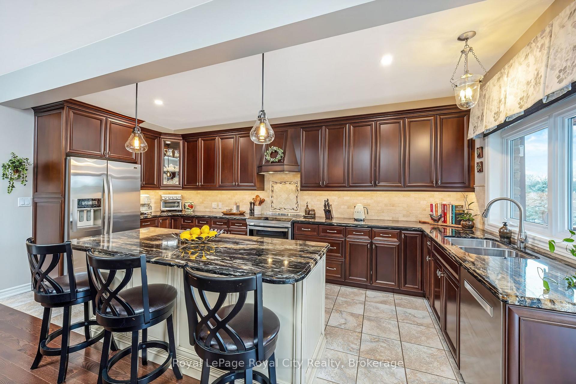 Photo 20 of 129 Millview Court, Guelph/Eramosa, Rockwood — HOMEH