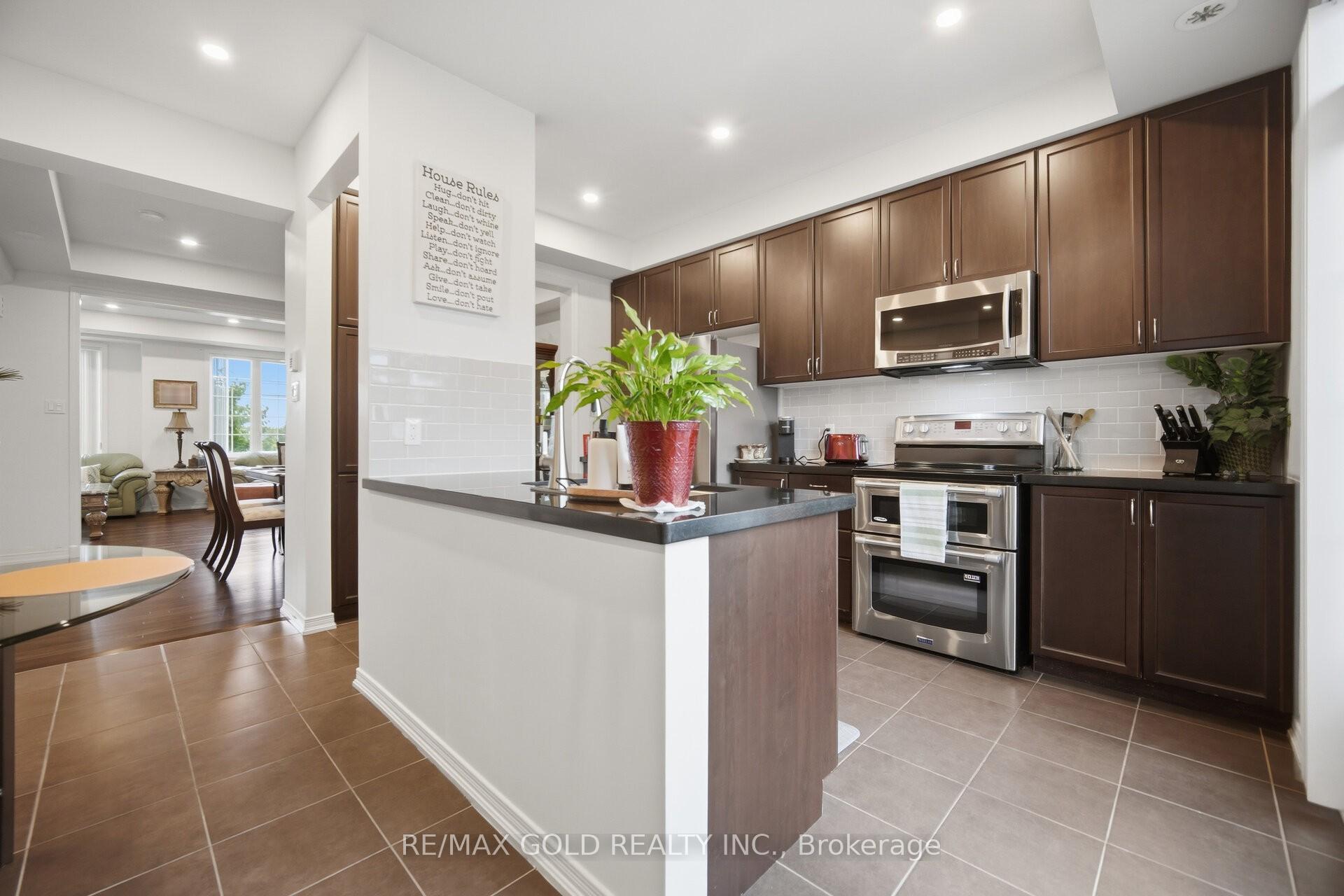Photo 9 of 4 Utopia Way, Brampton, Bram East — HOMEH