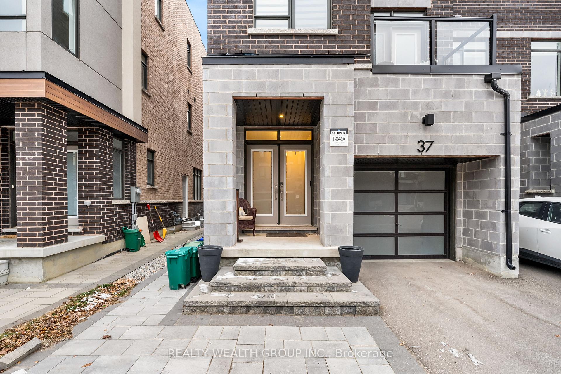 Photo 1 of Unit Main, 37 Fancamp Drive, Vaughan, Maple — HOMEH