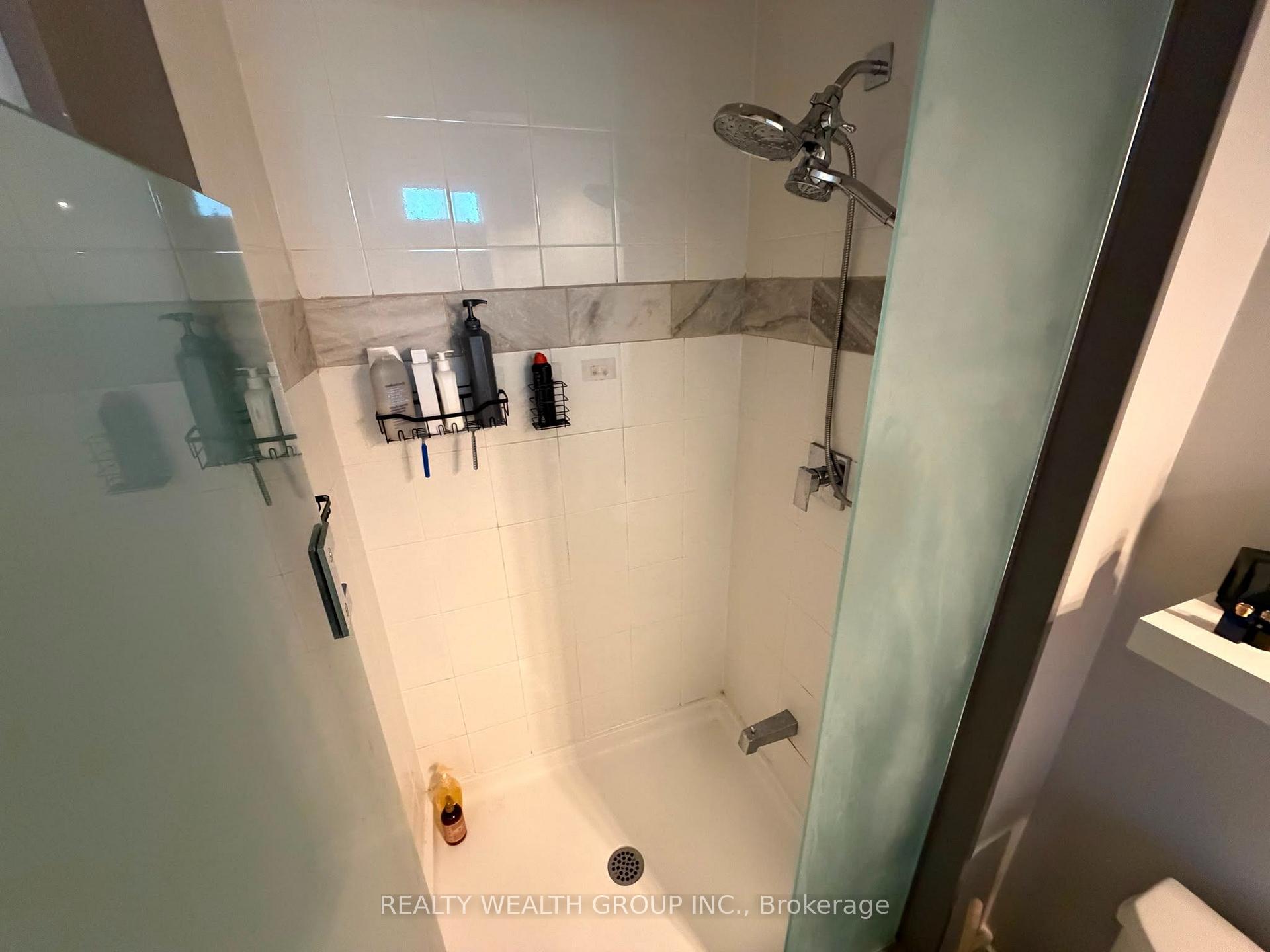 Photo 8 of Unit Main, 37 Fancamp Drive, Vaughan, Maple — HOMEH