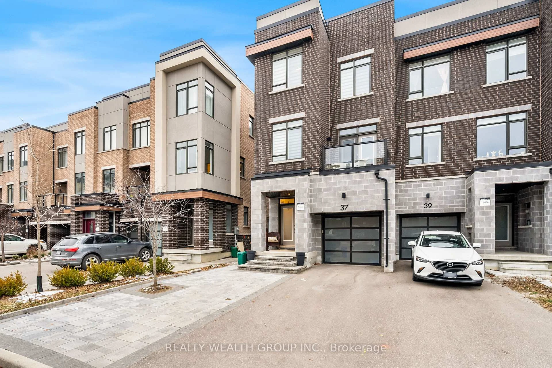 Photo 11 of Unit Main, 37 Fancamp Drive, Vaughan, Maple — HOMEH