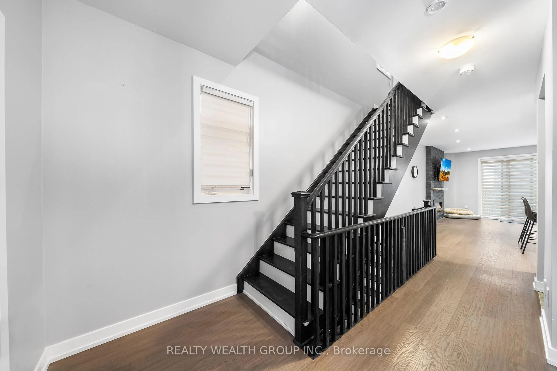 Photo 23 of Unit Main, 37 Fancamp Drive, Vaughan, Maple — HOMEH
