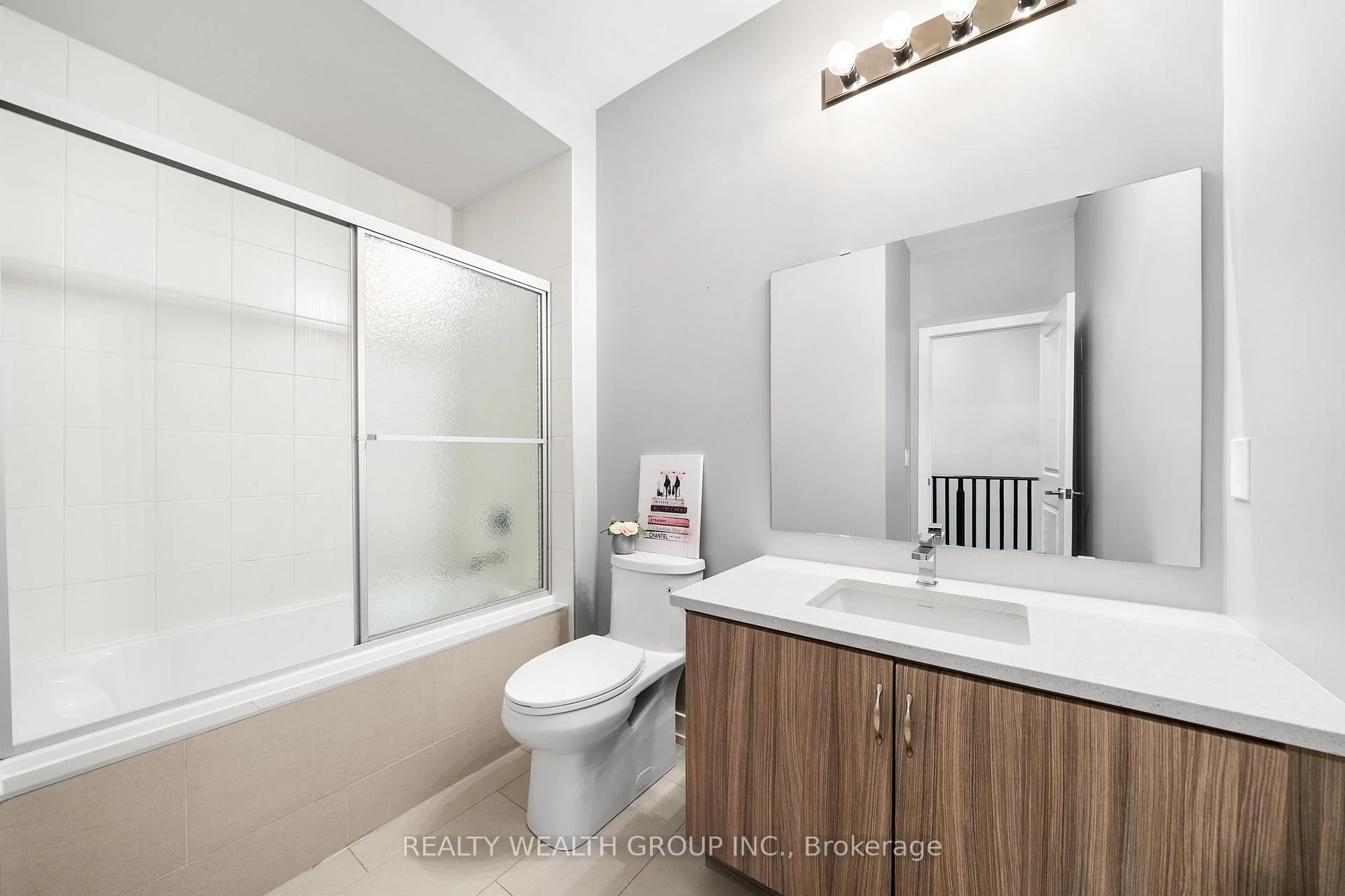 Photo 32 of Unit Main, 37 Fancamp Drive, Vaughan, Maple — HOMEH
