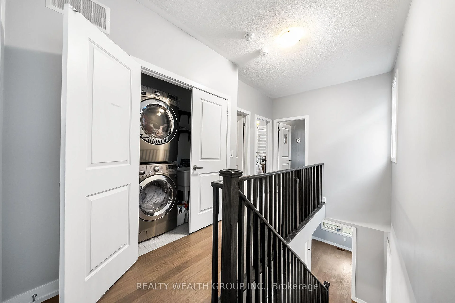 Photo 33 of Unit Main, 37 Fancamp Drive, Vaughan, Maple — HOMEH