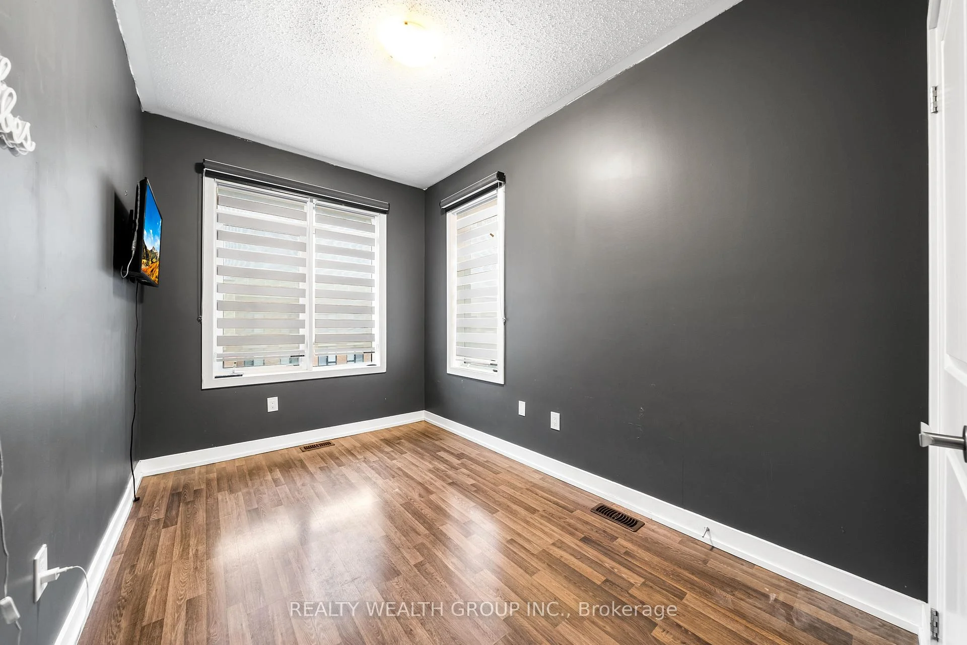 Photo 35 of Unit Main, 37 Fancamp Drive, Vaughan, Maple — HOMEH