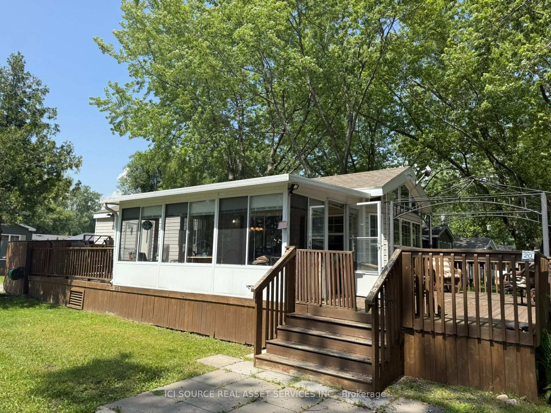 Front of Unit CBL20, 486 County Road 18