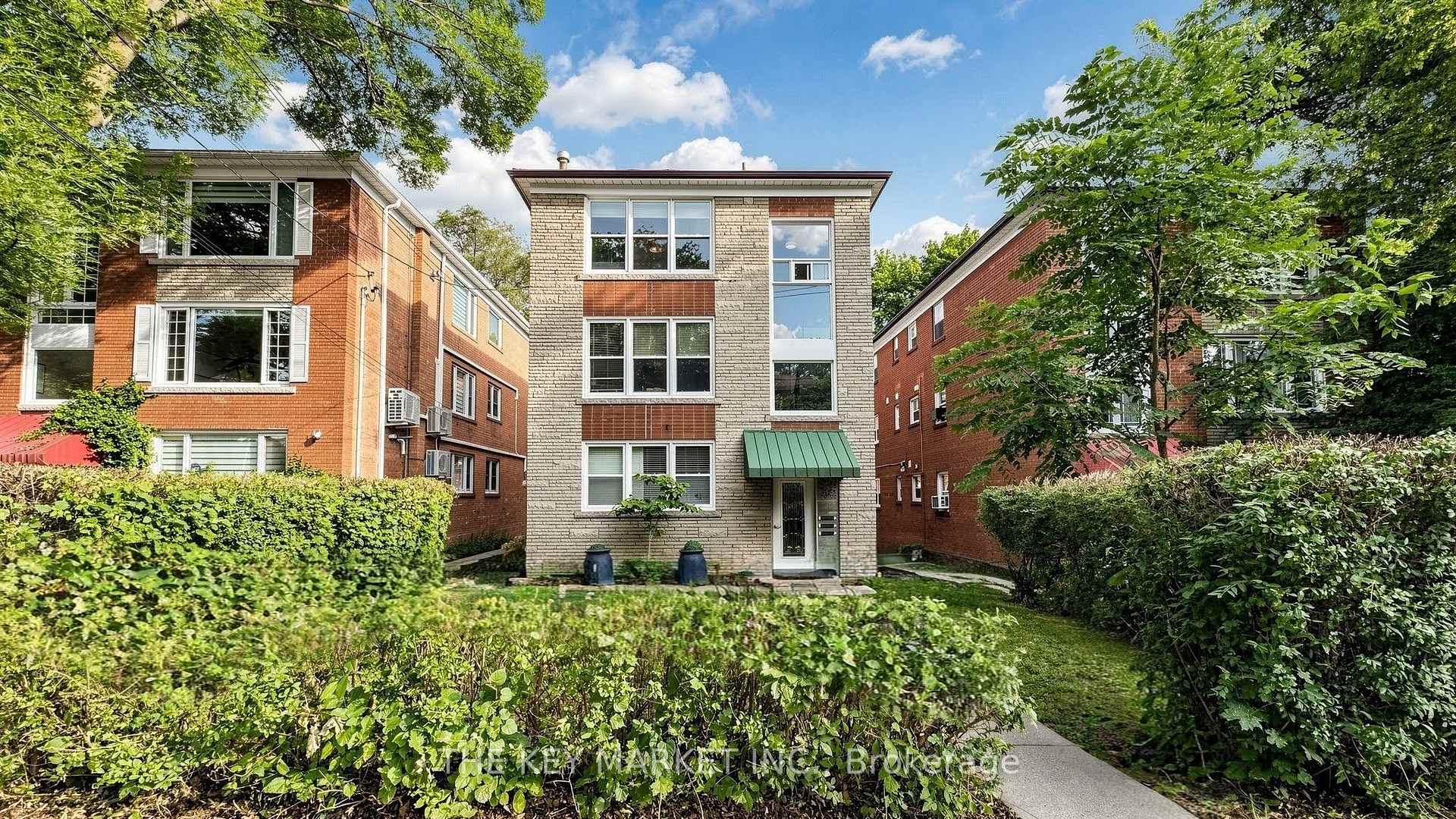 Photo 1 of 209 St Clements Avenue, Toronto, Yonge-Eglinton — HOMEH