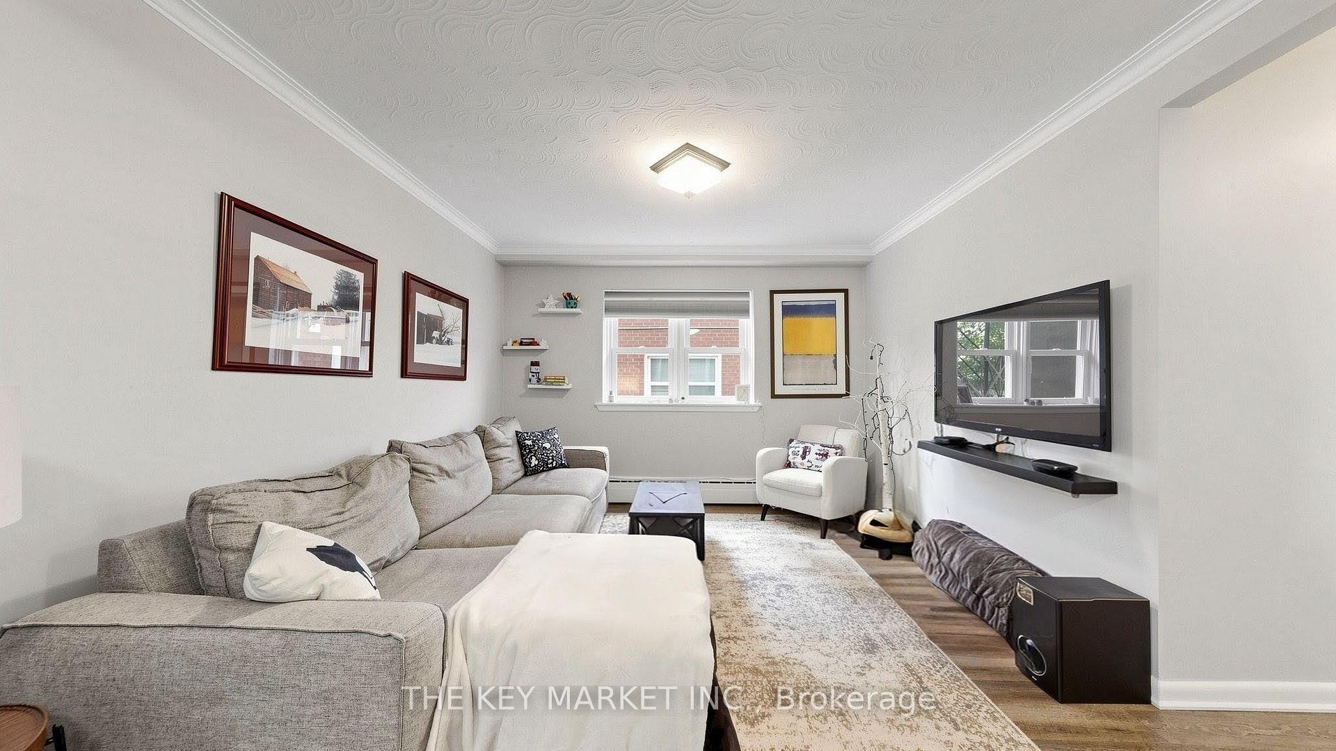 Photo 4 of 209 St Clements Avenue, Toronto, Yonge-Eglinton — HOMEH