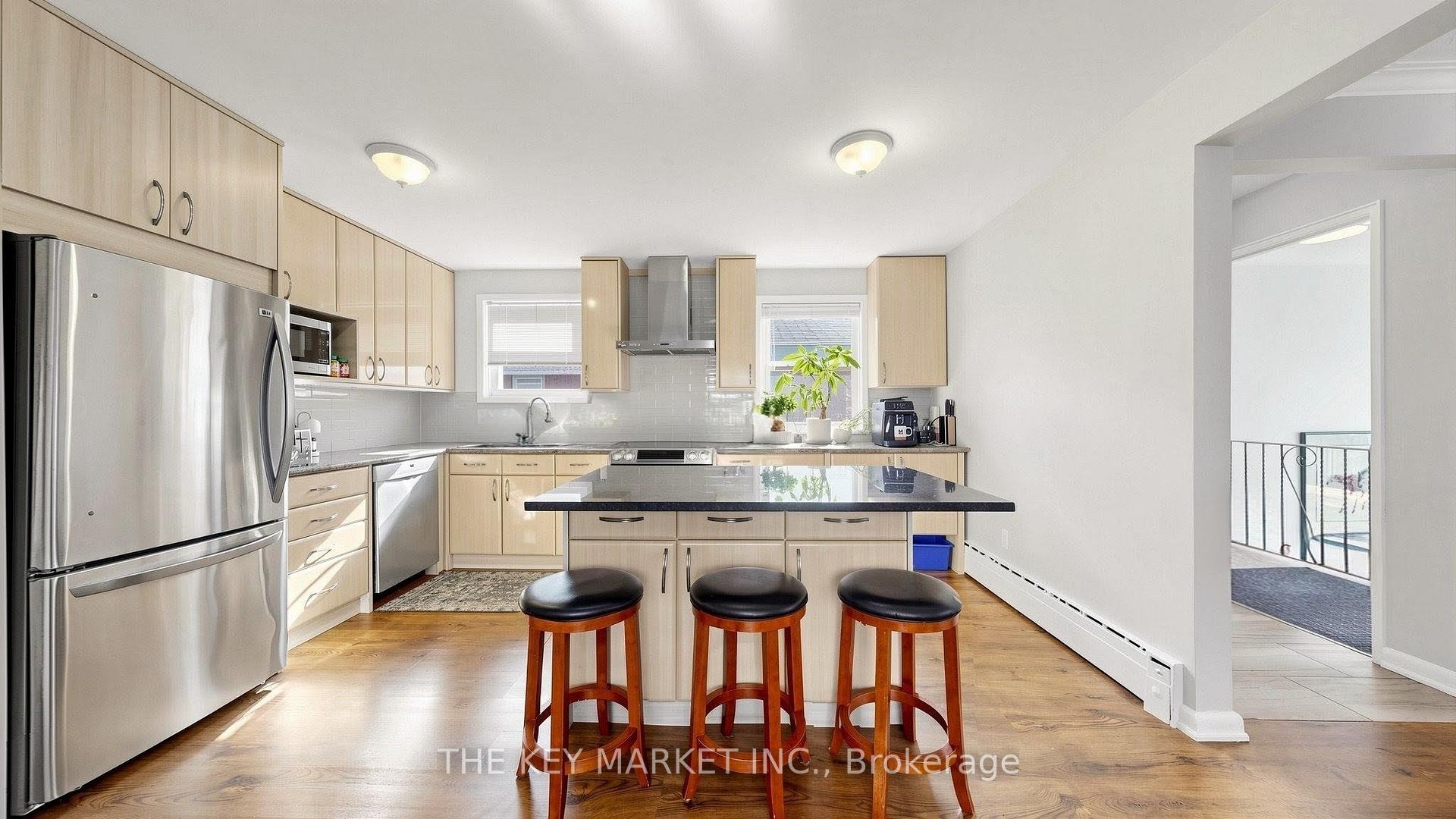Photo 32 of 209 St Clements Avenue, Toronto, Yonge-Eglinton — HOMEH