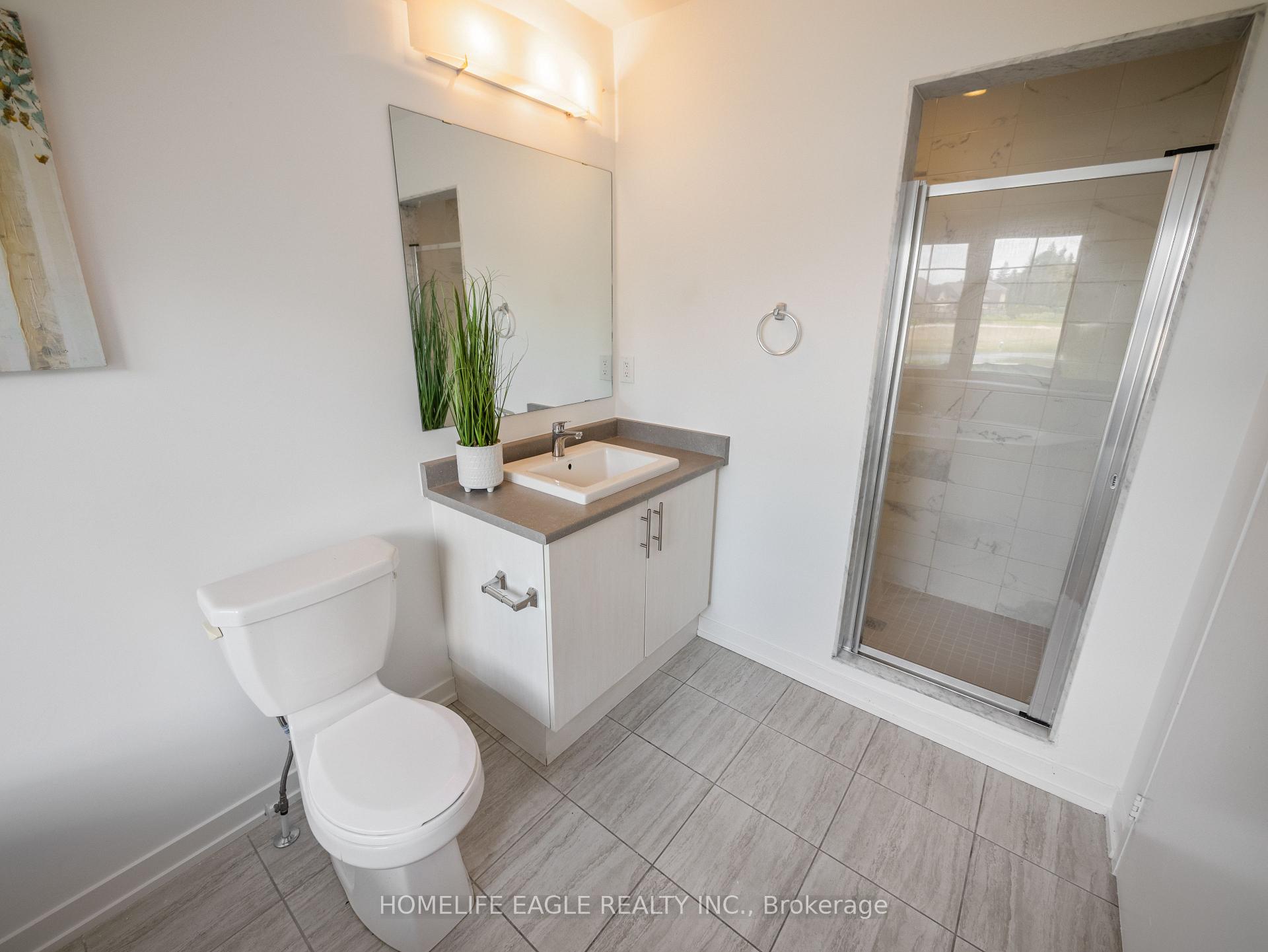 Photo 12 of 228 Bennett Street, Newmarket, Glenway Estates — HOMEH