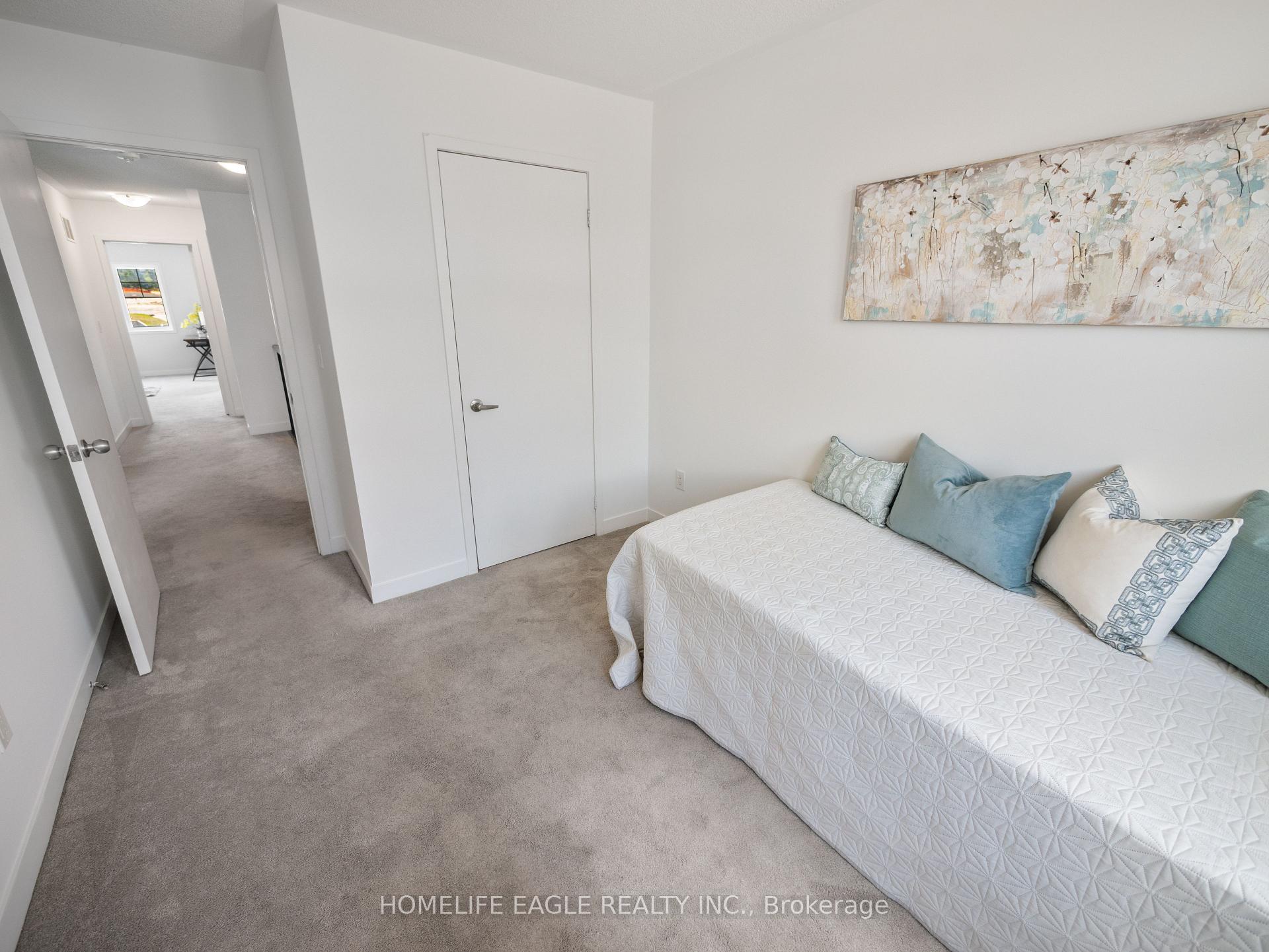 Photo 15 of 228 Bennett Street, Newmarket, Glenway Estates — HOMEH