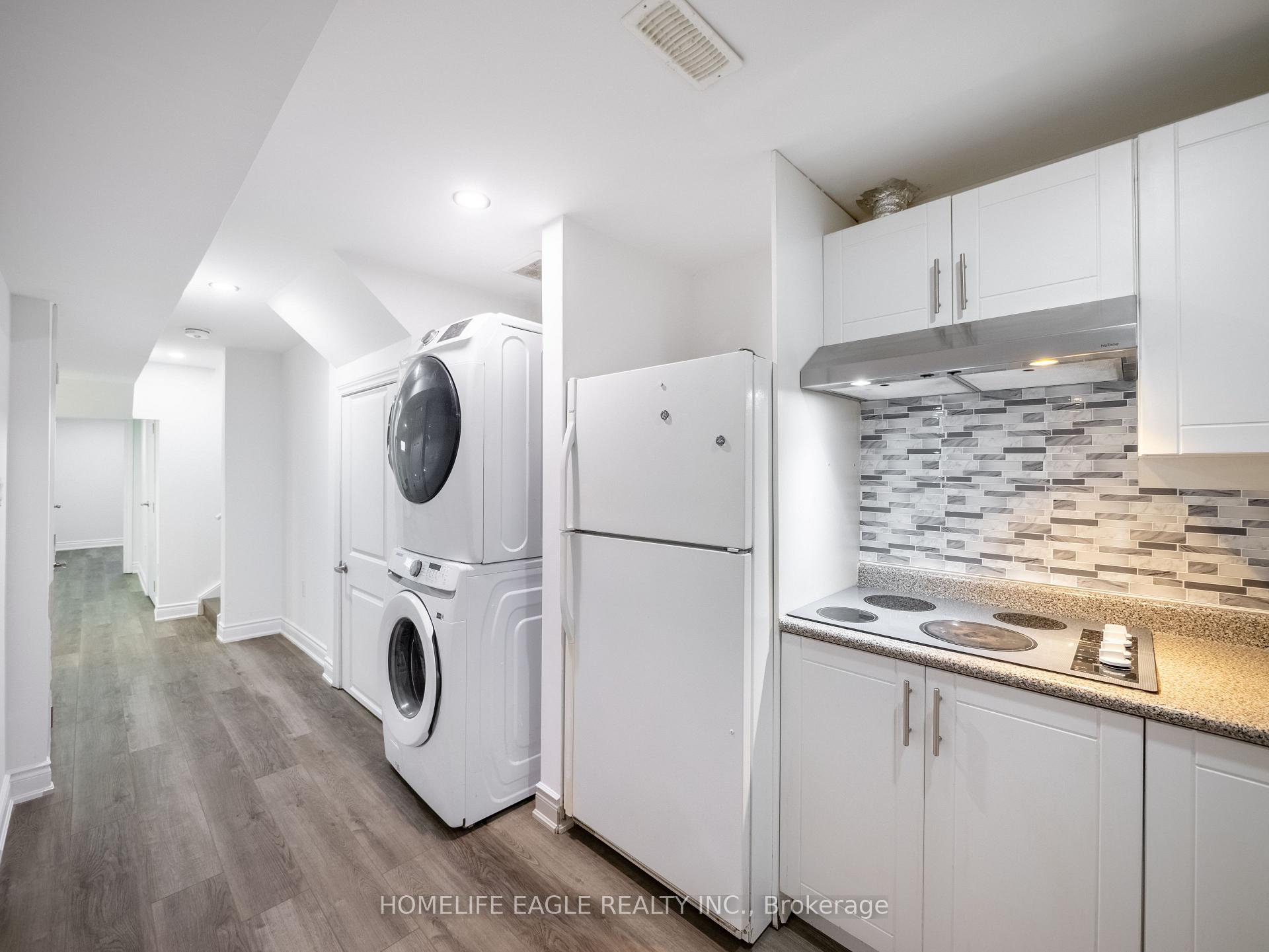 Photo 17 of 228 Bennett Street, Newmarket, Glenway Estates — HOMEH