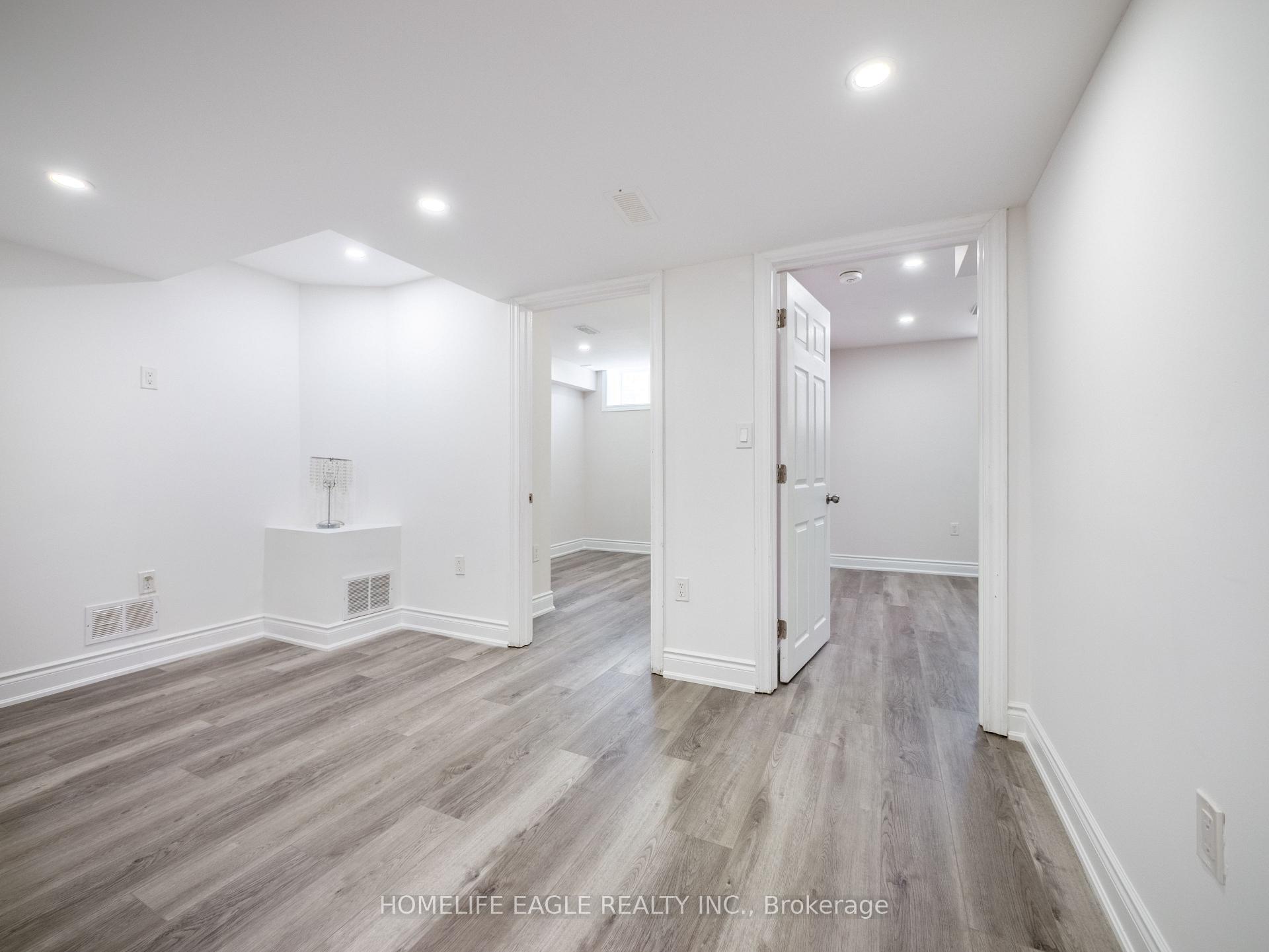 Photo 19 of 228 Bennett Street, Newmarket, Glenway Estates — HOMEH