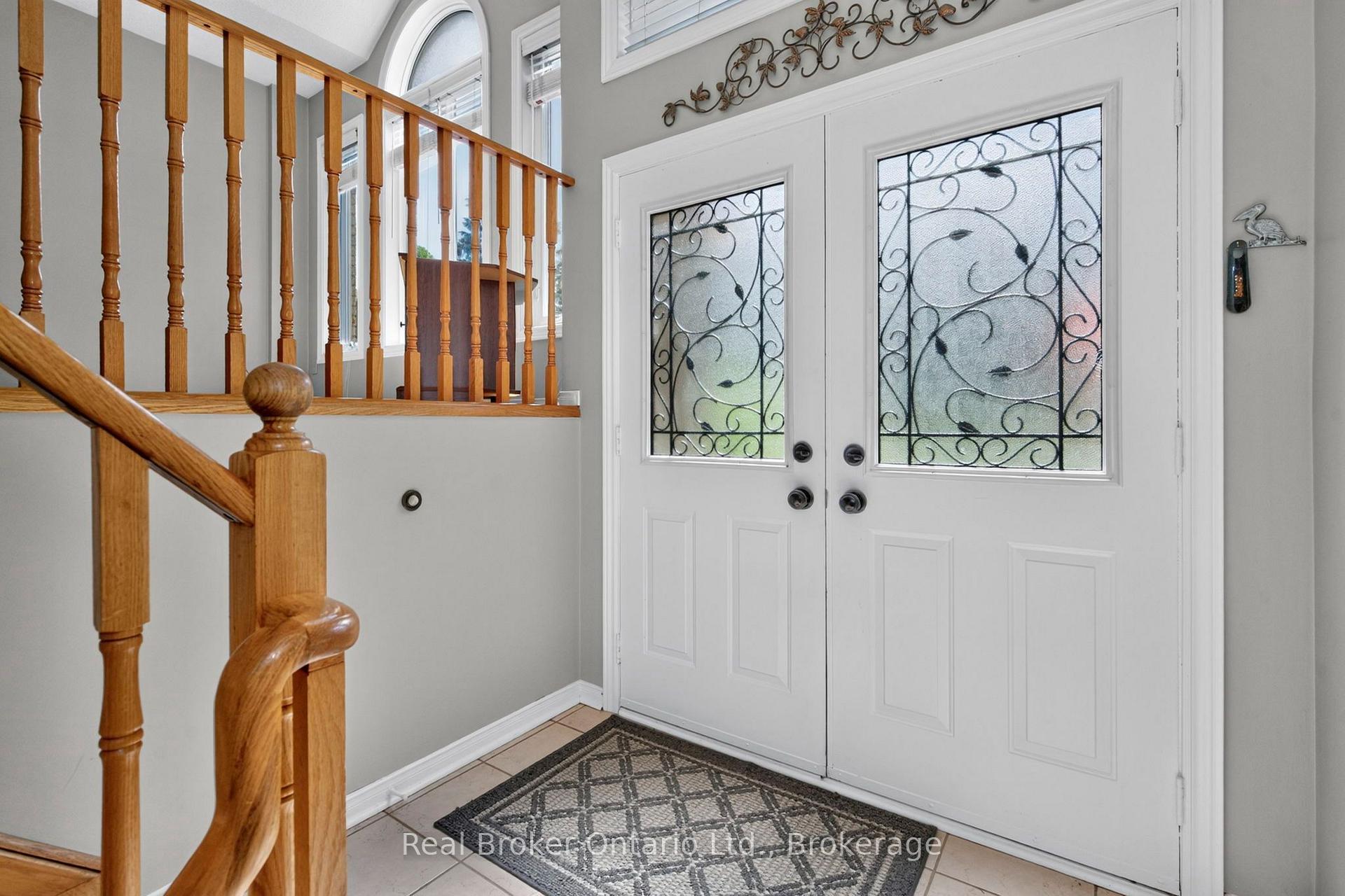 Photo 3 of 47 Timberland Crescent, Wasaga Beach — HOMEH