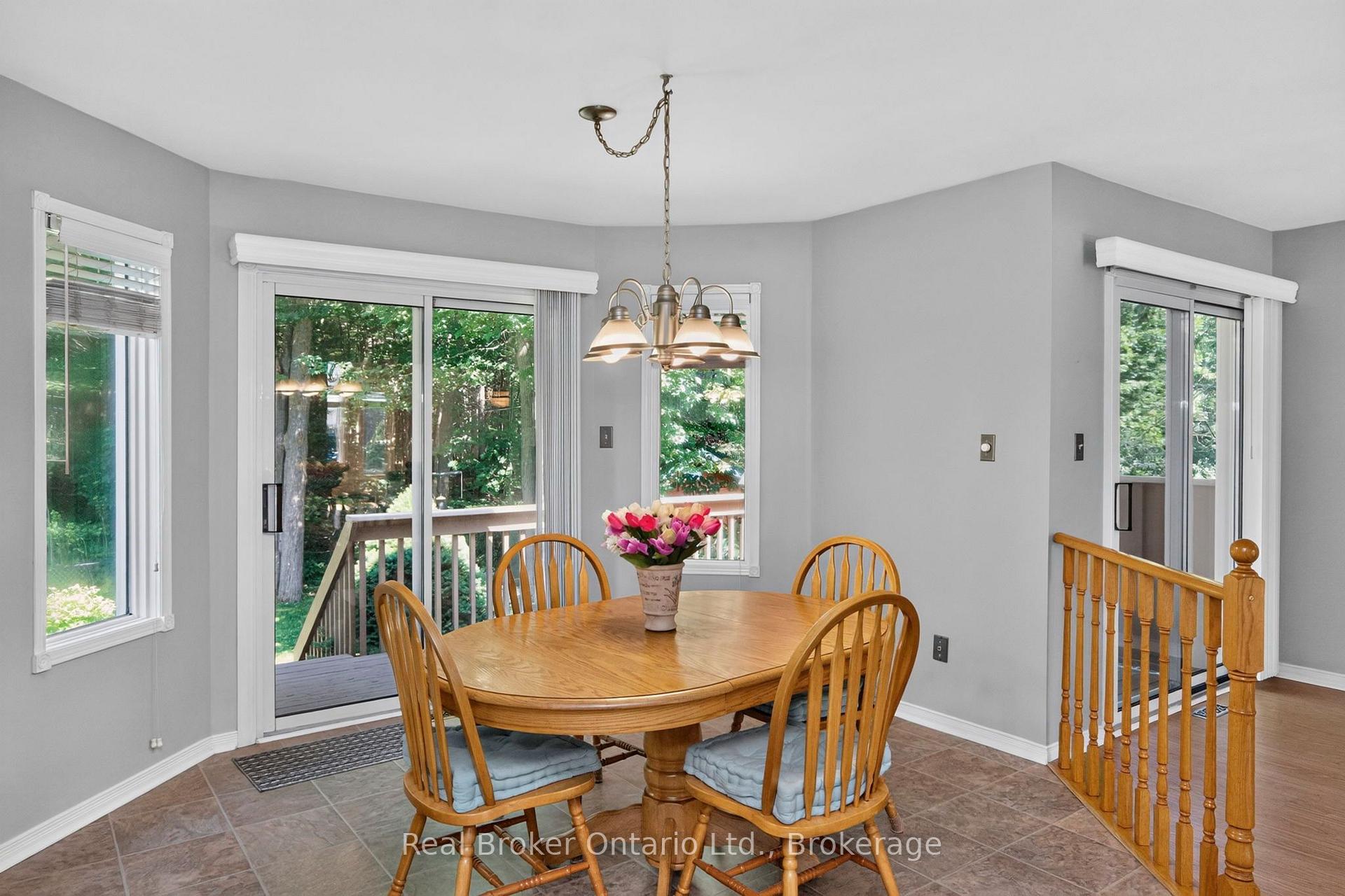 Photo 9 of 47 Timberland Crescent, Wasaga Beach — HOMEH