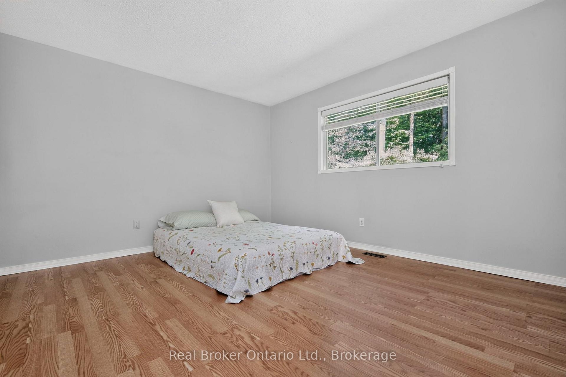 Photo 14 of 47 Timberland Crescent, Wasaga Beach — HOMEH