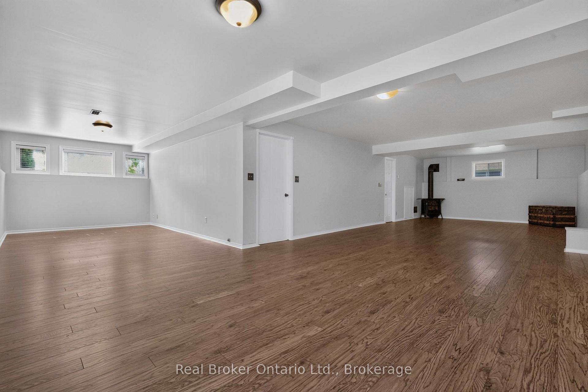 Photo 17 of 47 Timberland Crescent, Wasaga Beach — HOMEH