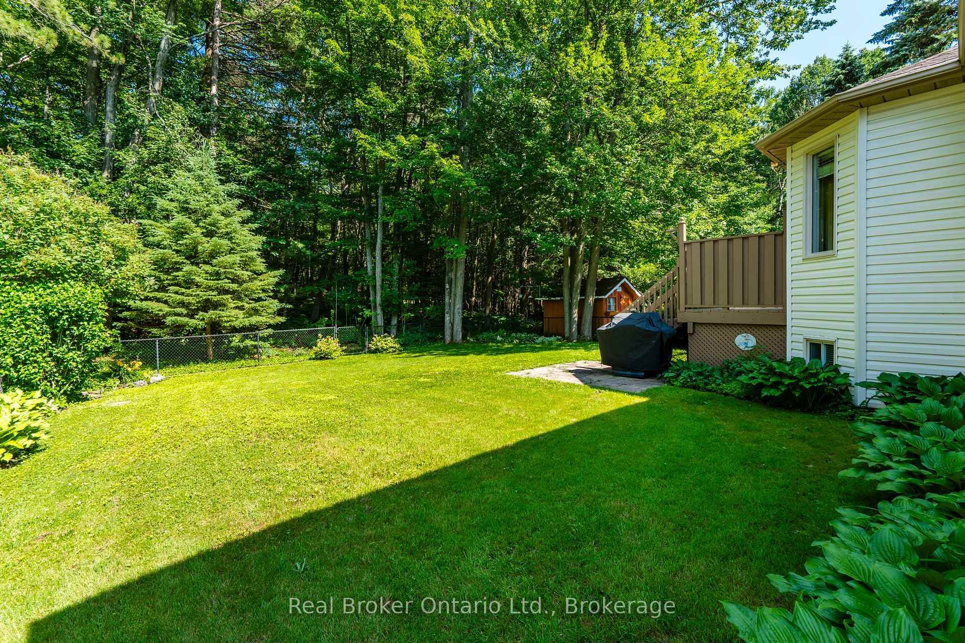 Photo 23 of 47 Timberland Crescent, Wasaga Beach — HOMEH