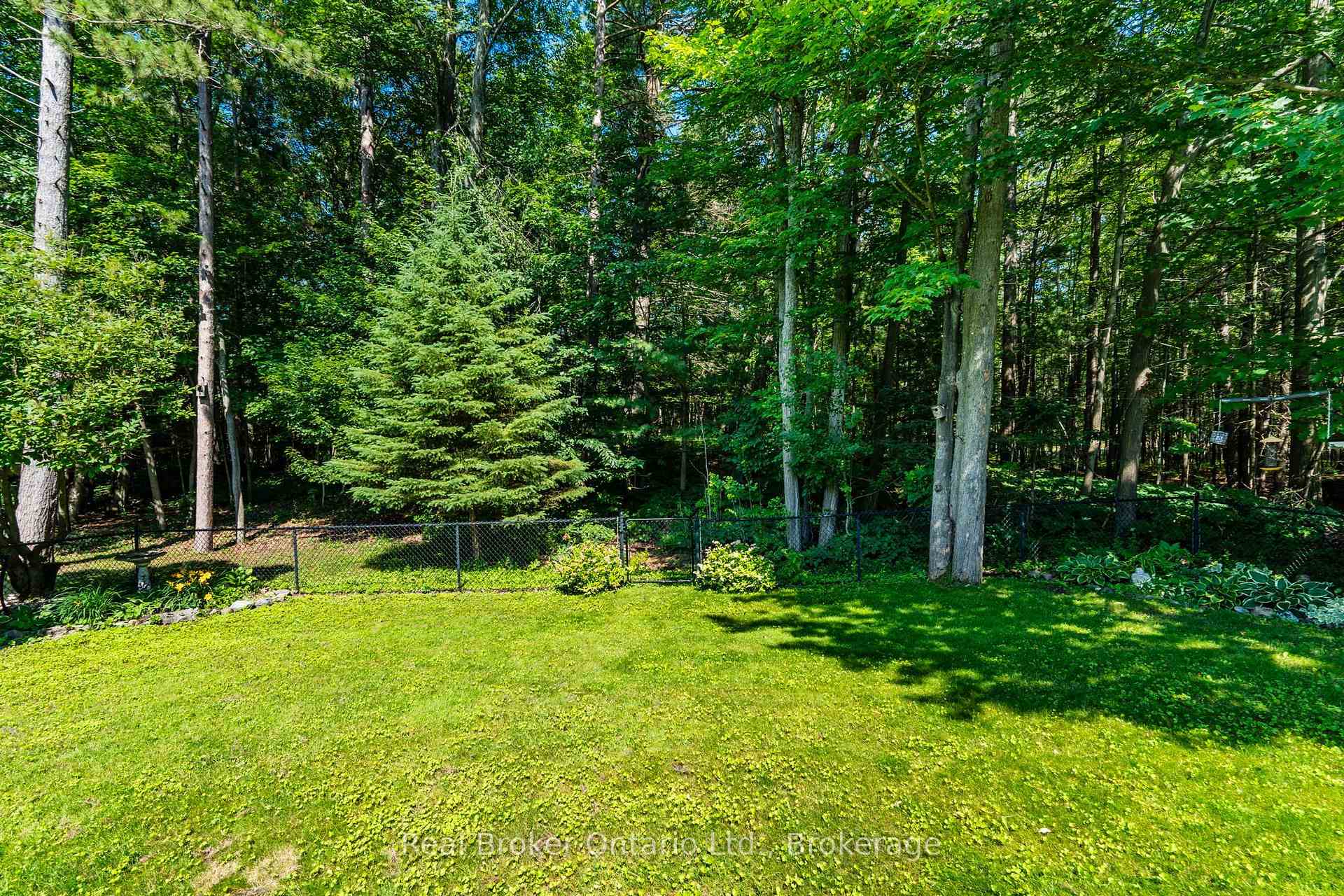 Photo 26 of 47 Timberland Crescent, Wasaga Beach — HOMEH