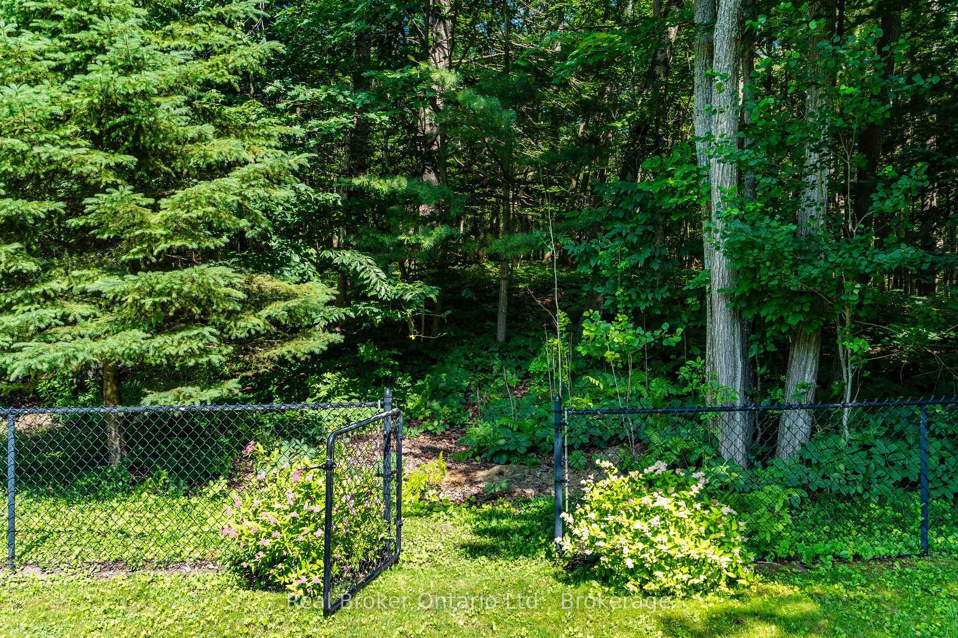 Photo 28 of 47 Timberland Crescent, Wasaga Beach — HOMEH