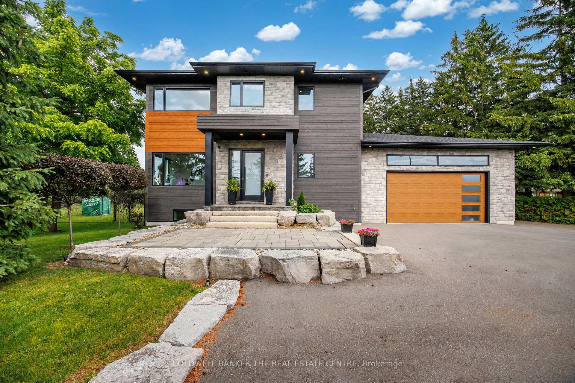 Front of 11657 Warden Avenue