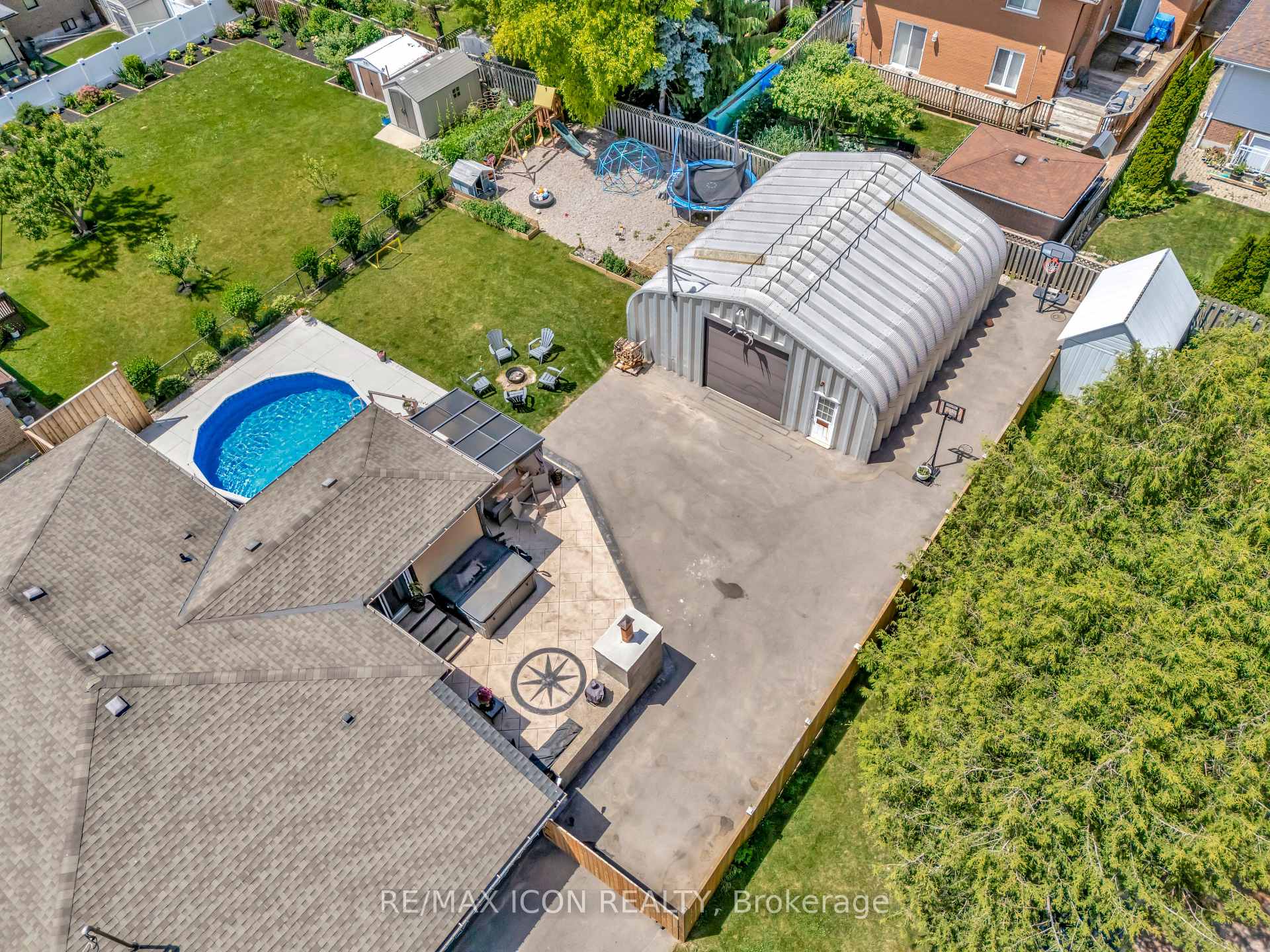 Photo 3 of 192 Myers Road, Cambridge, Christopher-Champlain — HOMEH