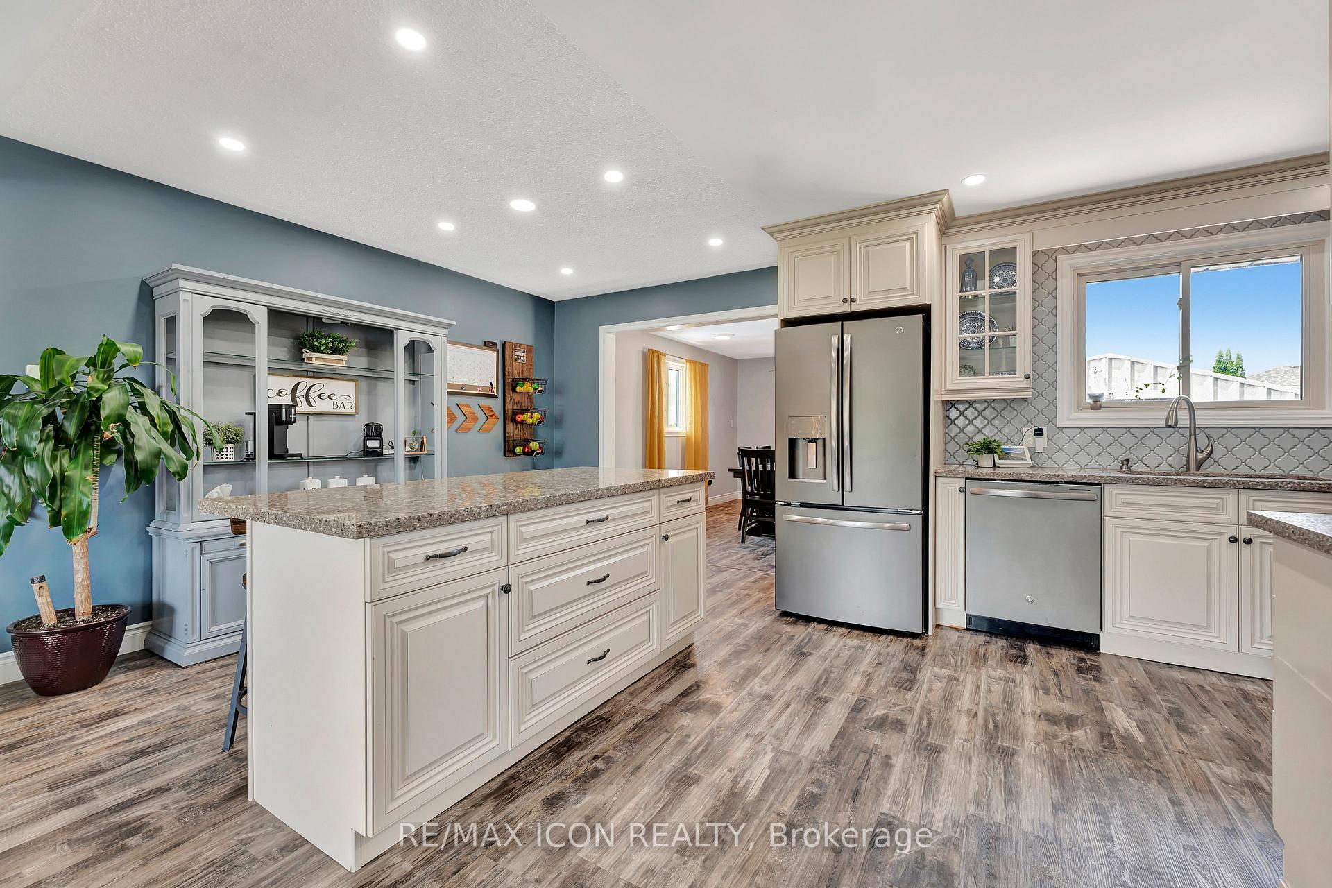 Photo 14 of 192 Myers Road, Cambridge, Christopher-Champlain — HOMEH
