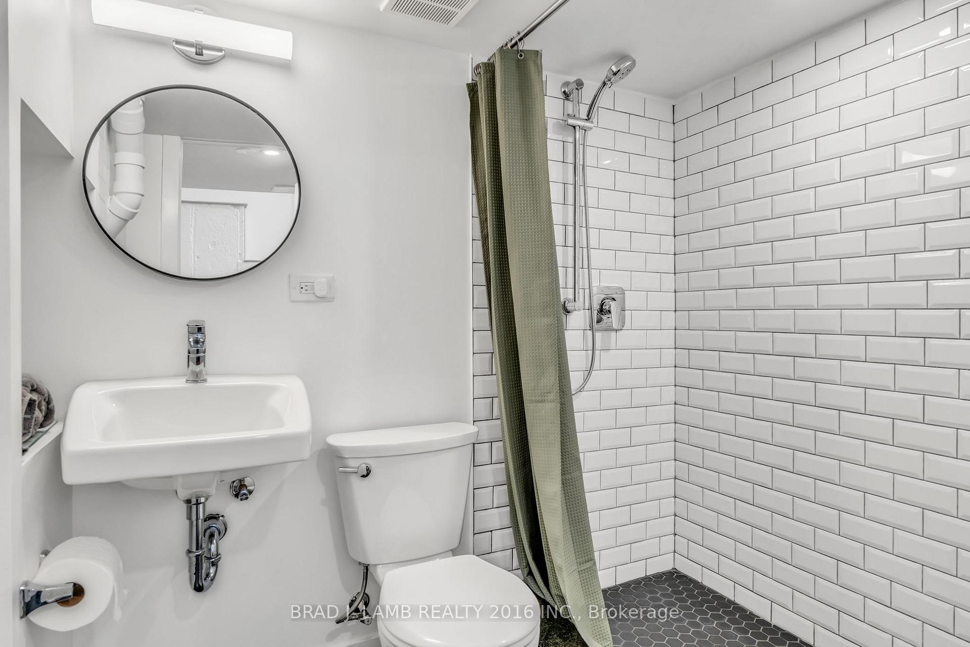 Photo 11 of 794 The Queensway, Etobicoke, Stonegate-Queensway — HOMEH