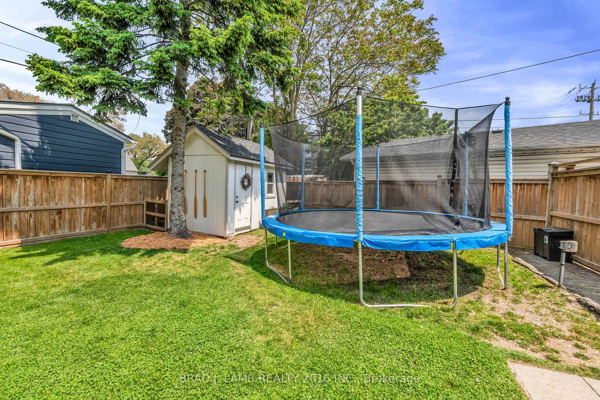 Photo 17 of 794 The Queensway, Etobicoke, Stonegate-Queensway — HOMEH