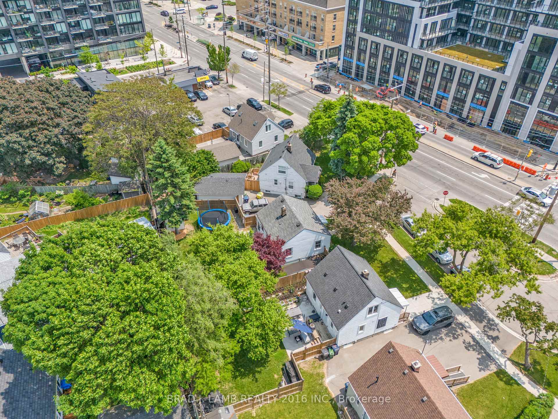 Photo 19 of 794 The Queensway, Etobicoke, Stonegate-Queensway — HOMEH