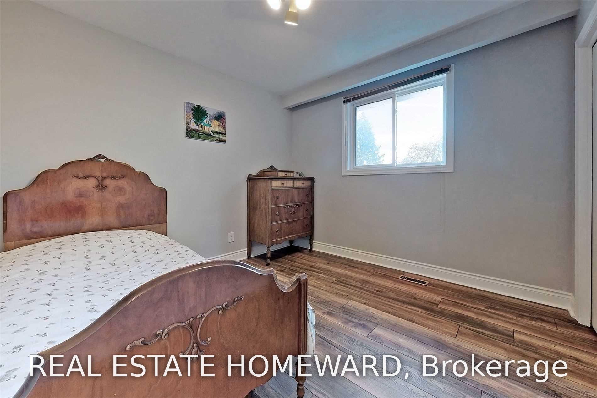 Photo 13 of Unit Main2nd, 54 Ladyslipper Court, Markham, Bayview Glen — HOMEH