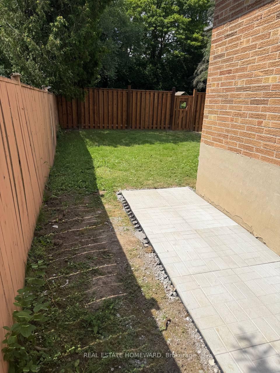 Photo 20 of Unit Main2nd, 54 Ladyslipper Court, Markham, Bayview Glen — HOMEH