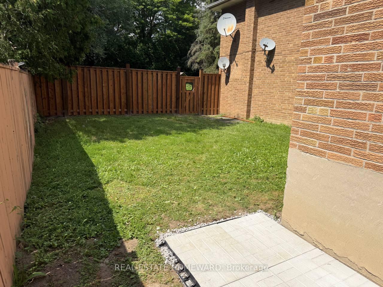Photo 22 of Unit Main2nd, 54 Ladyslipper Court, Markham, Bayview Glen — HOMEH