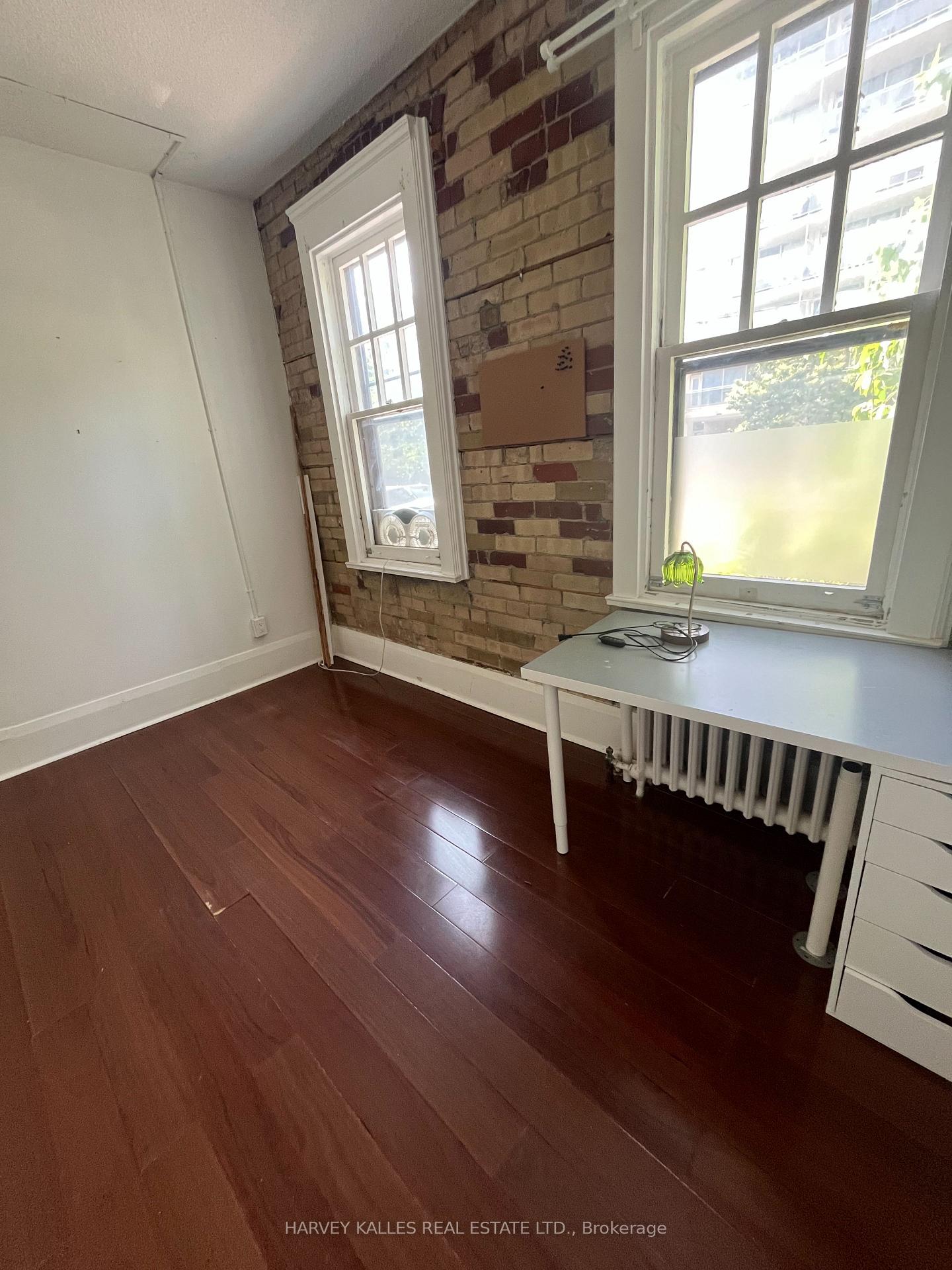 Photo 2 of Unit 2, 440 Avenue Road, Toronto, Casa Loma — HOMEH