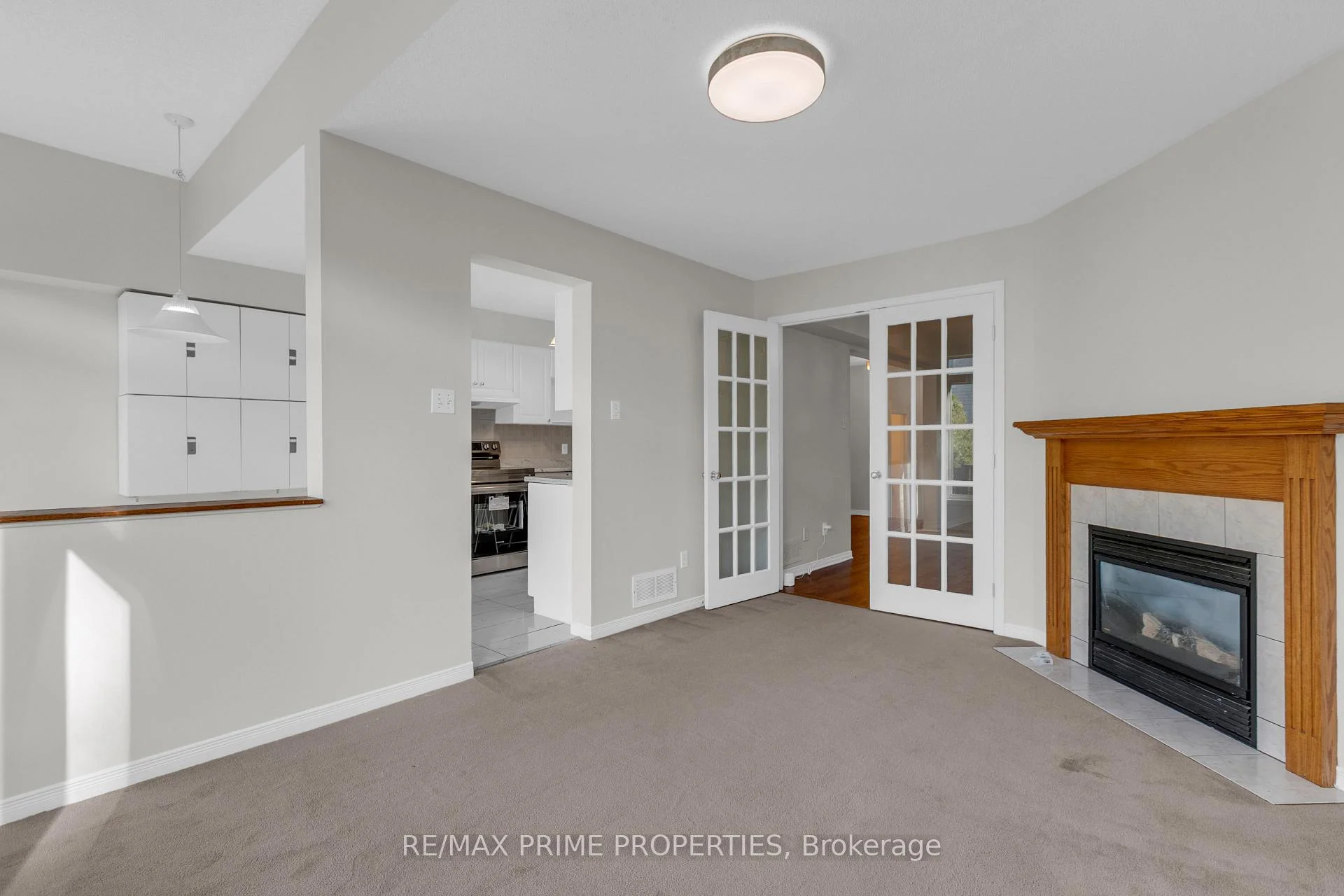 Photo 13 of 246 Duntroon Circle, Ottawa, Hunt Club Park/Greenboro — HOMEH