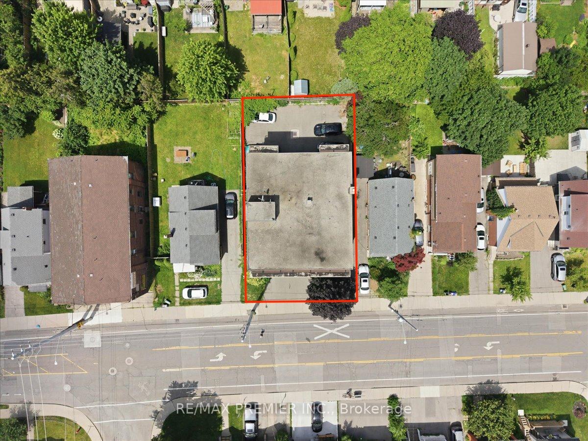 Photo 2 of 214 Wentworth Street S, Hamilton, Stinson — HOMEH