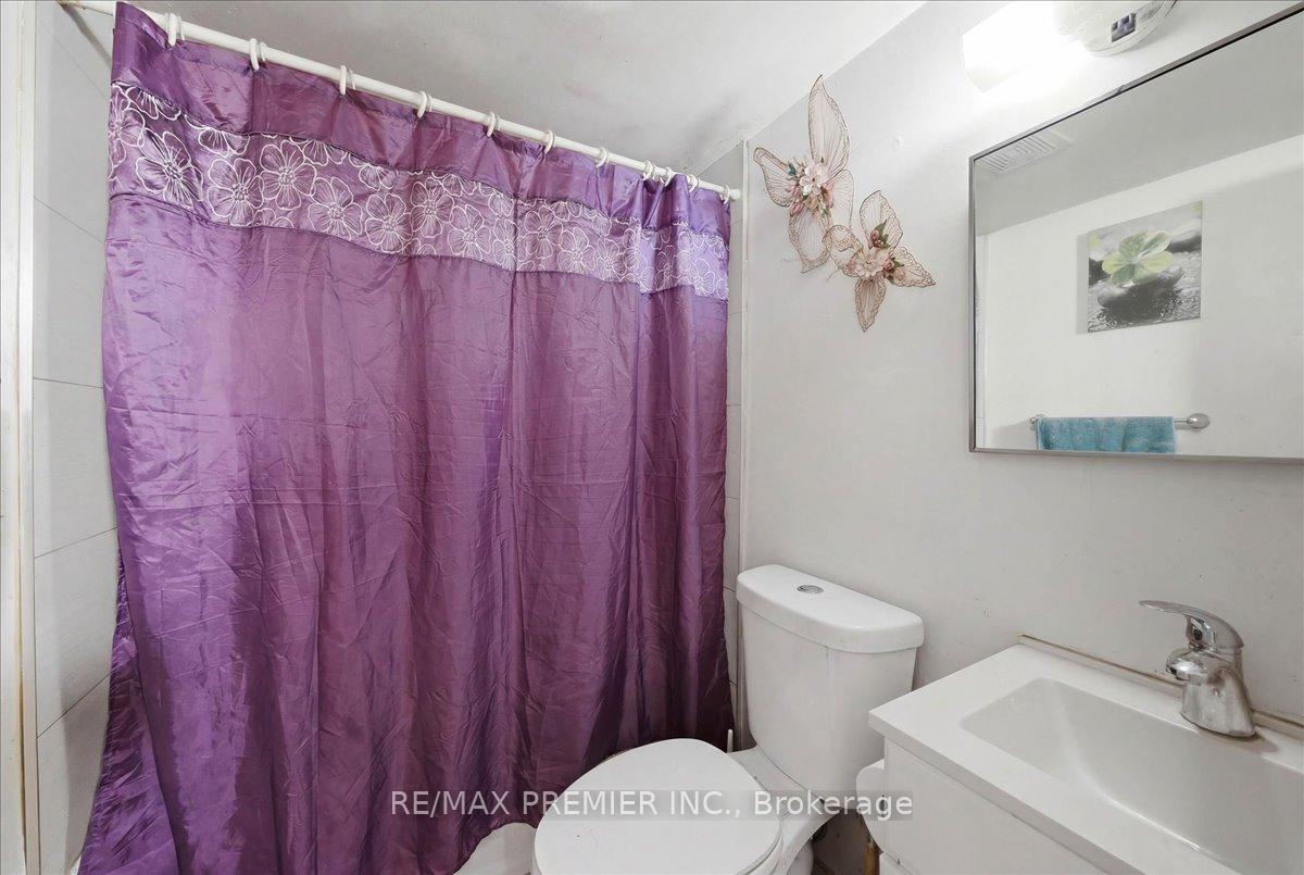 Photo 8 of 214 Wentworth Street S, Hamilton, Stinson — HOMEH