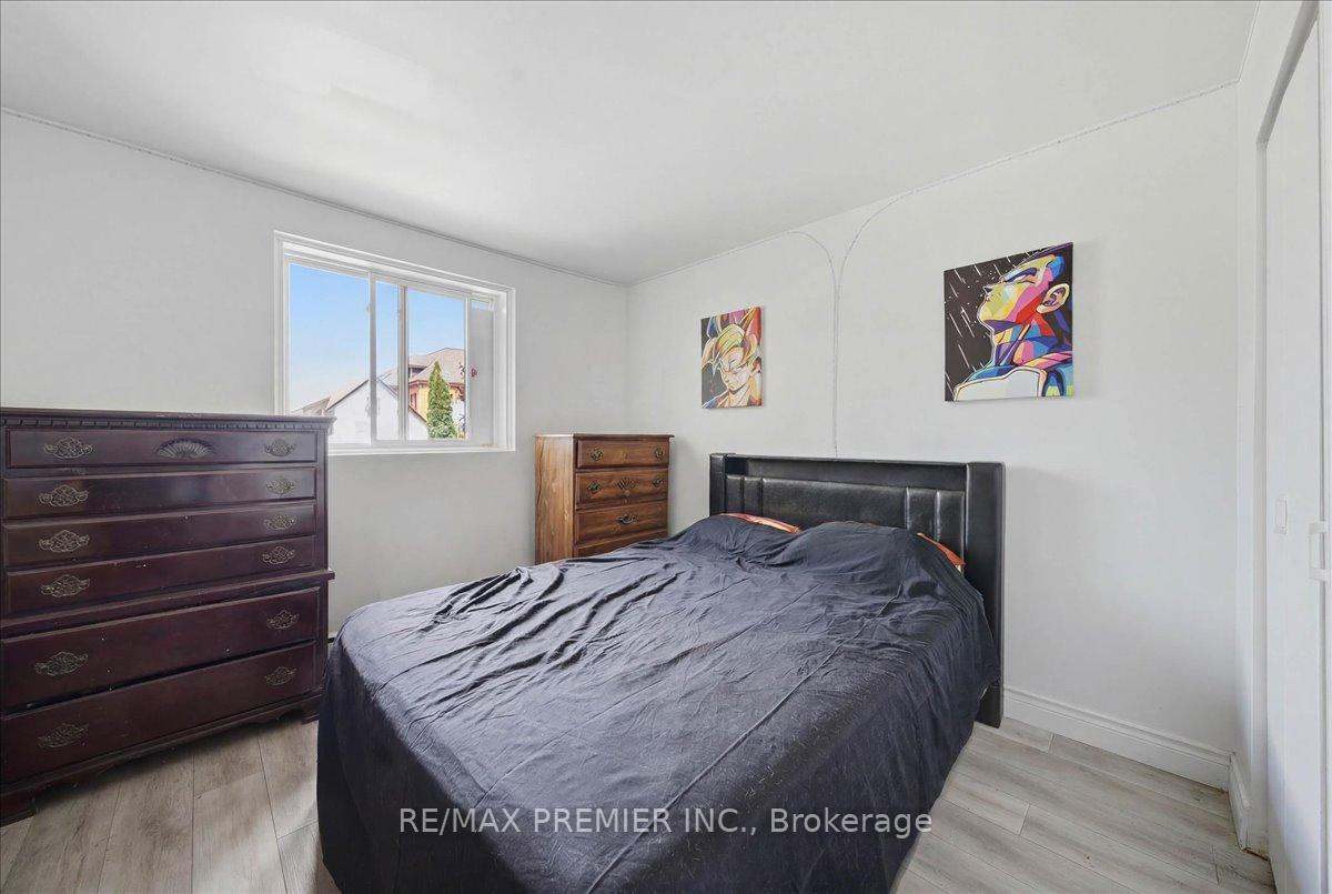 Photo 20 of 214 Wentworth Street S, Hamilton, Stinson — HOMEH